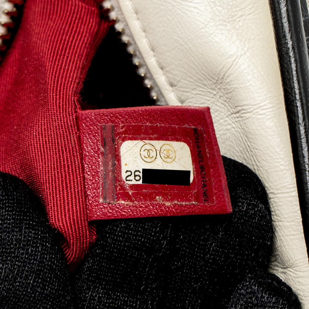 CHANEL SMALL GABRIELLE HOBO BAG AGED CALFSKIN WHITE/BLACK MULTICOLOUR HARDWARE