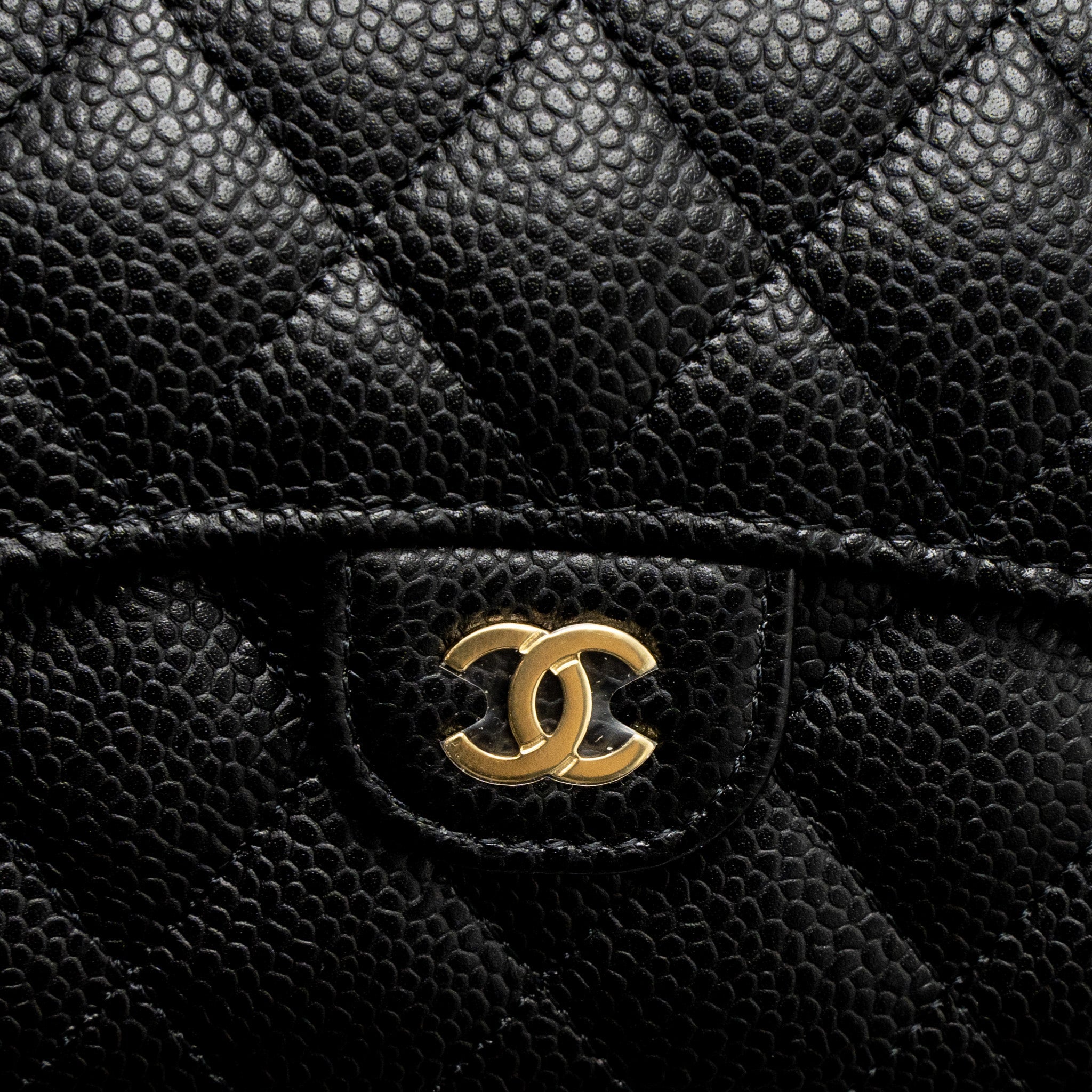 CHANEL CLASSIC COMPACT WALLET CAVIAR BLACK LGHW (MICROCHIP)