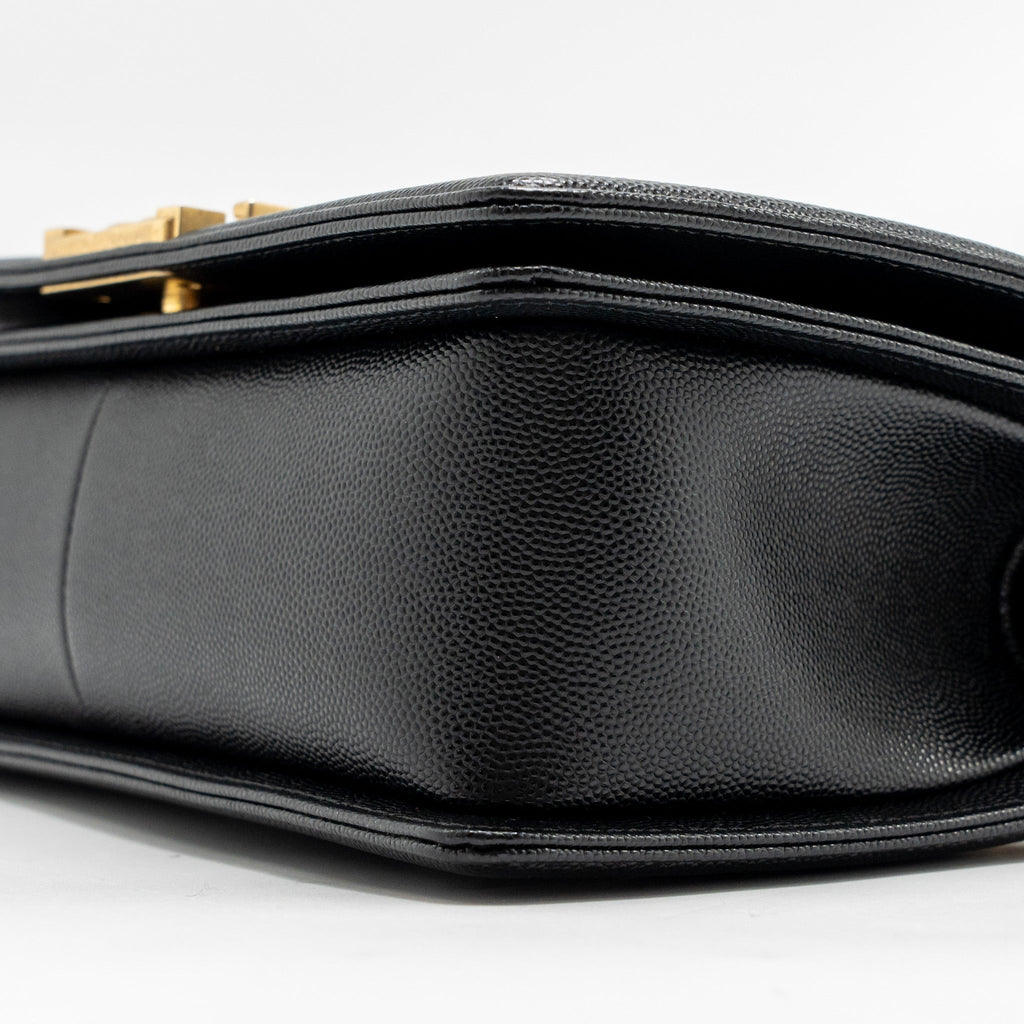 CHANEL MEDIUM CLASSIC BOY BAG CAVIAR BLACK GHW