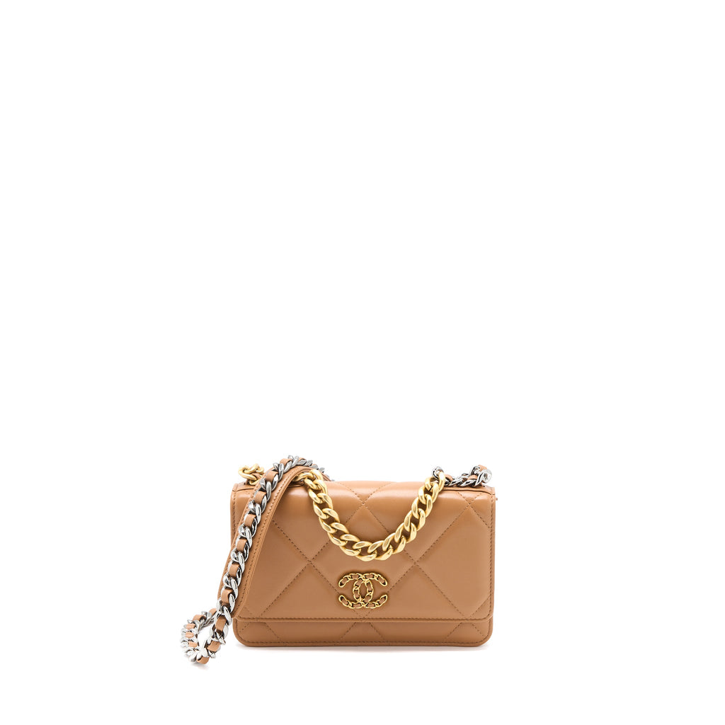 CHANEL 19 WALLET ON CHAIN LAMBSKIN CARAMEL MULTICOLOUR HARDWARE (MICROCHIP)