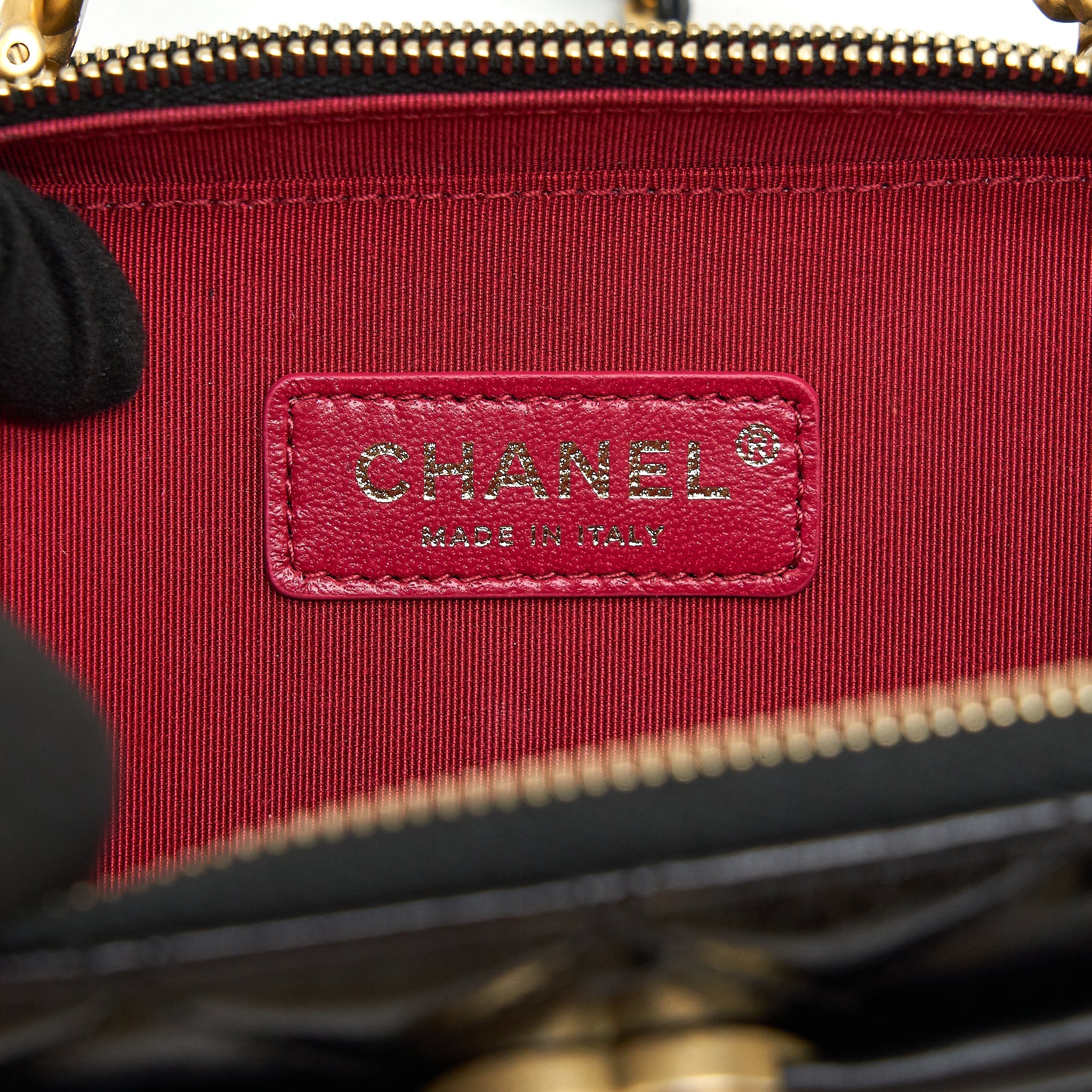 CHANEL VANITY CASE HANDLE CROSSBODY BAG CALFSKIN BLACK GHW