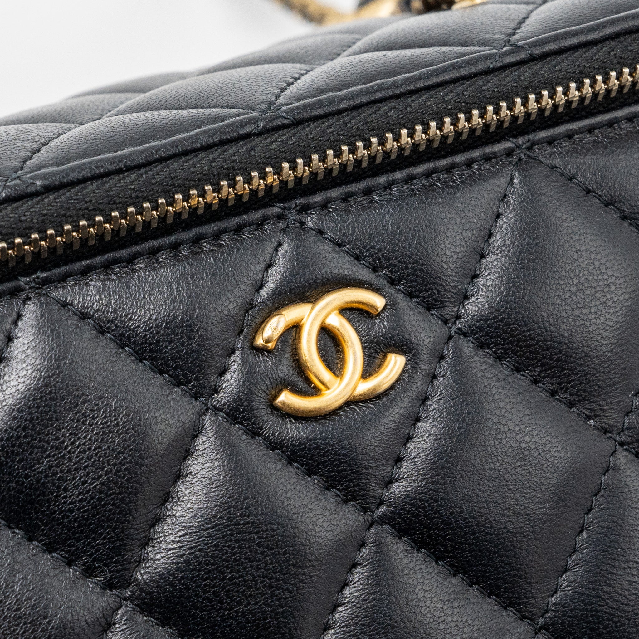 CHANEL PEARL CRUSH LONG VANITY CASE LAMBSKIN BLACK GHW