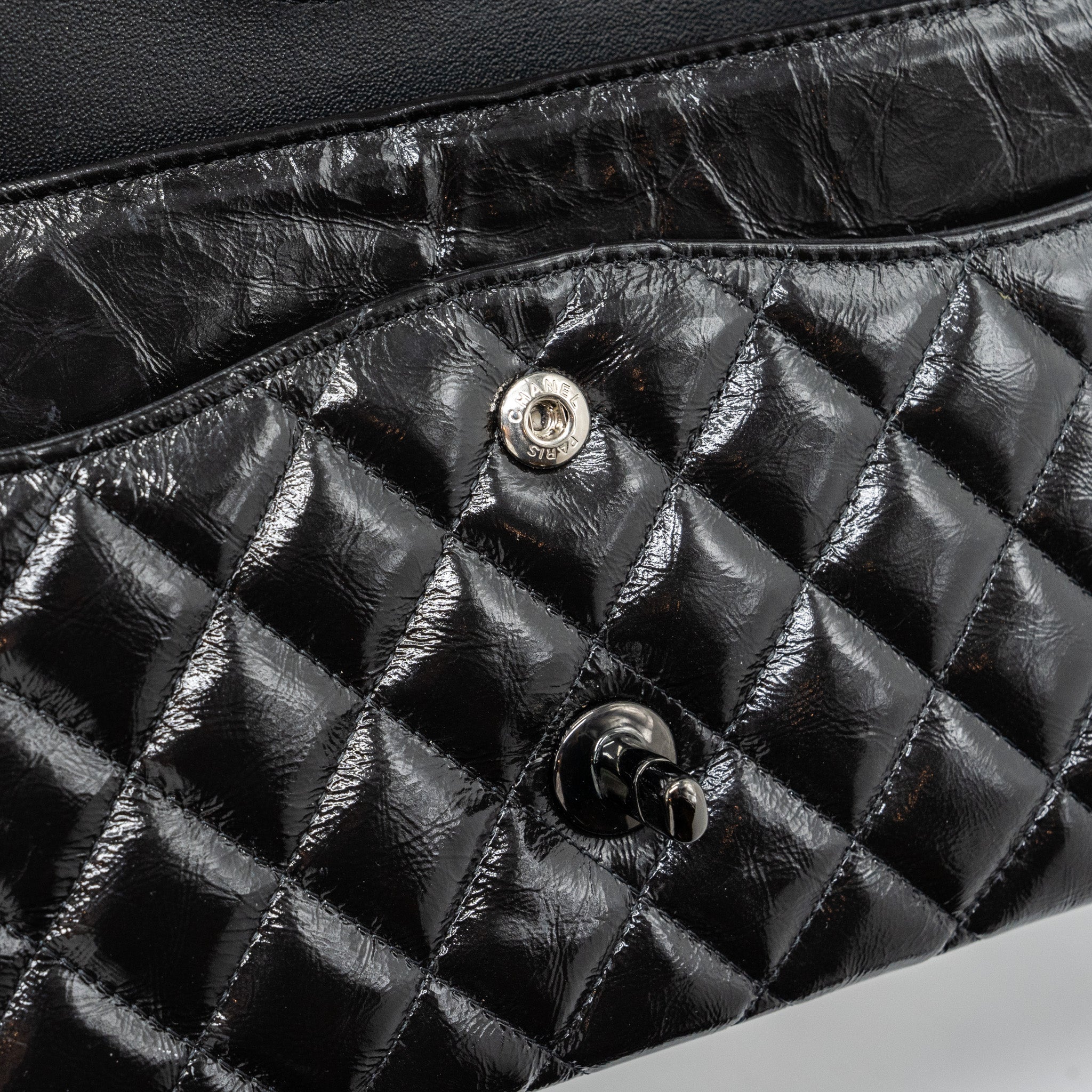 CHANEL MEDIUM CLASSIC DOUBLE FLAP BAG SHINY CALFSKIN SO BLACK