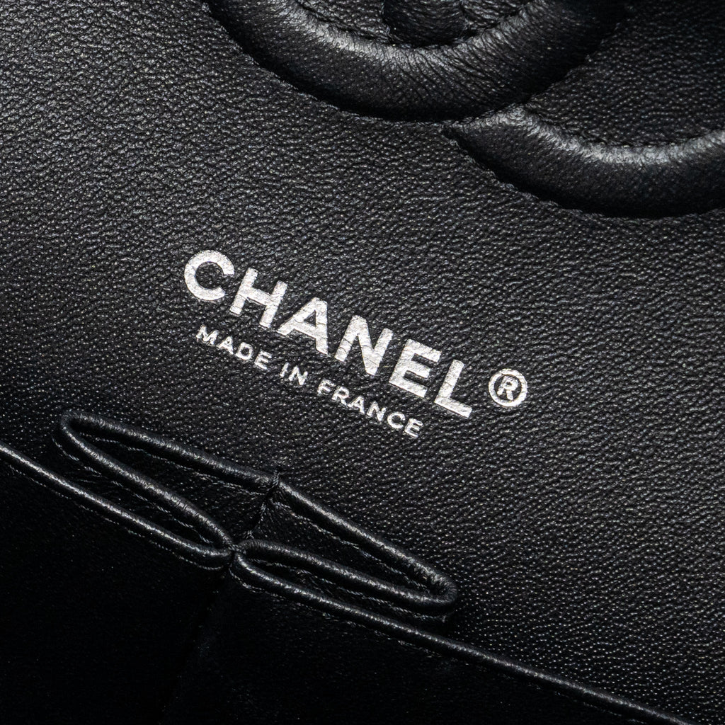 CHANEL MEDIUM CLASSIC DOUBLE FLAP BAG SHINY CALFSKIN SO BLACK