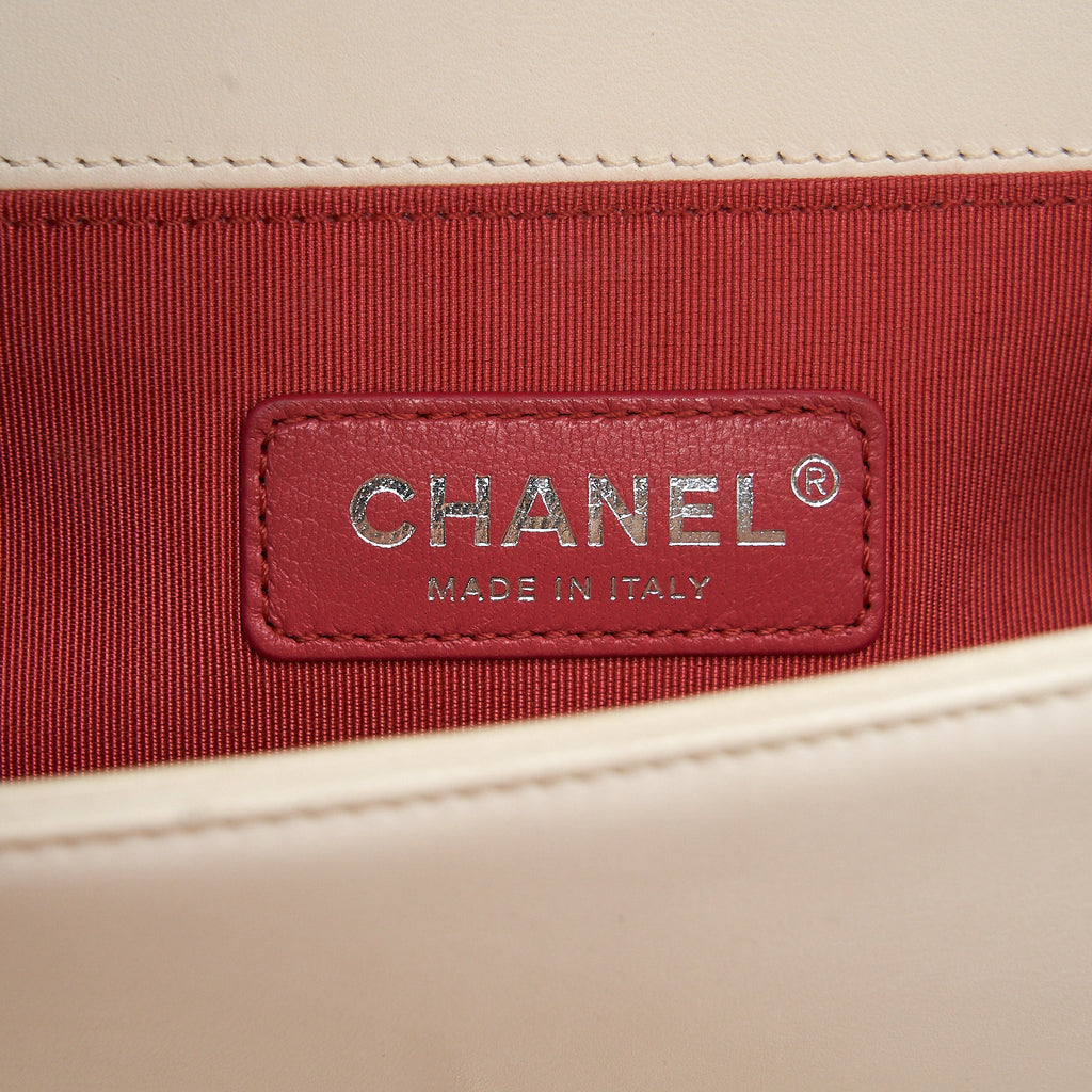 CHANEL SMALL BOY BAG LIMITED WHITE SHW
