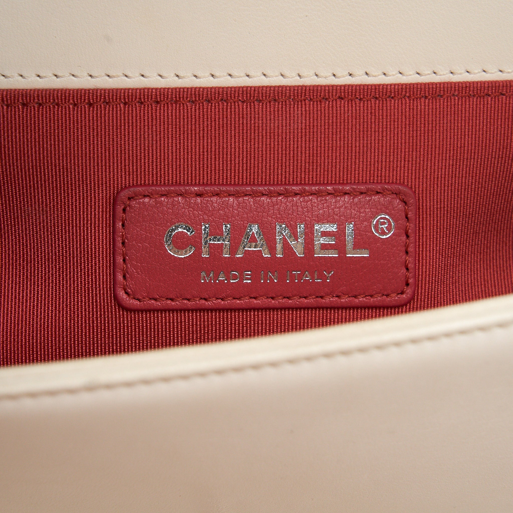 CHANEL SMALL BOY BAG LIMITED WHITE SHW