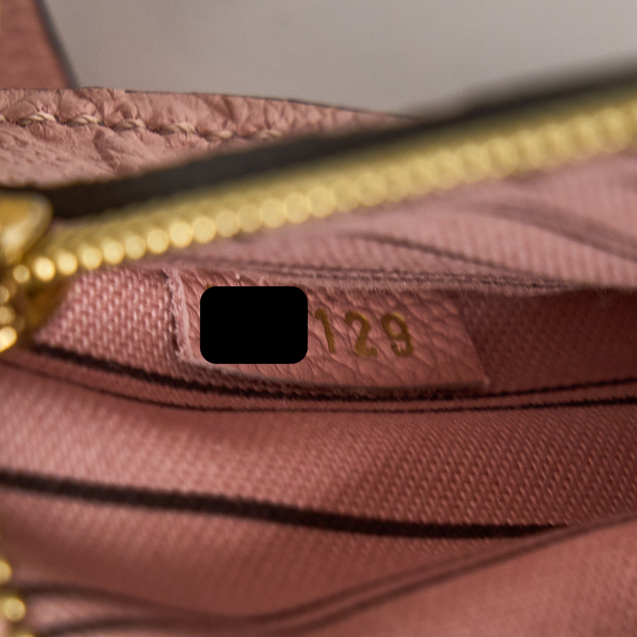 LOUIS VUITTON POCHETTE MÉTIS MONOGRAM EMPREINTE PINK GHW