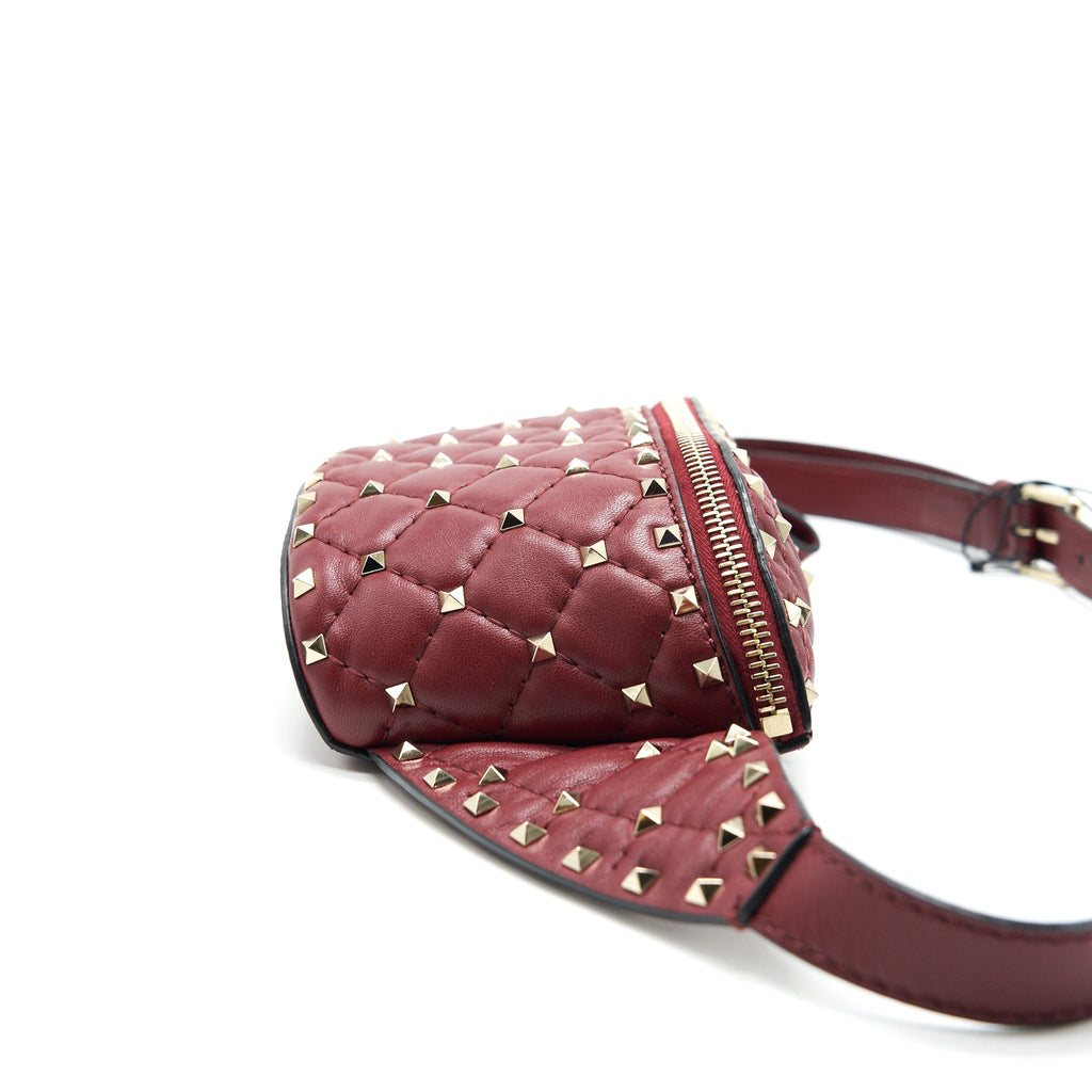 VALENTINO ROCKSTUD SPIKE QUILTED-LEATHER BELT BAG BURGUNDY 95CM