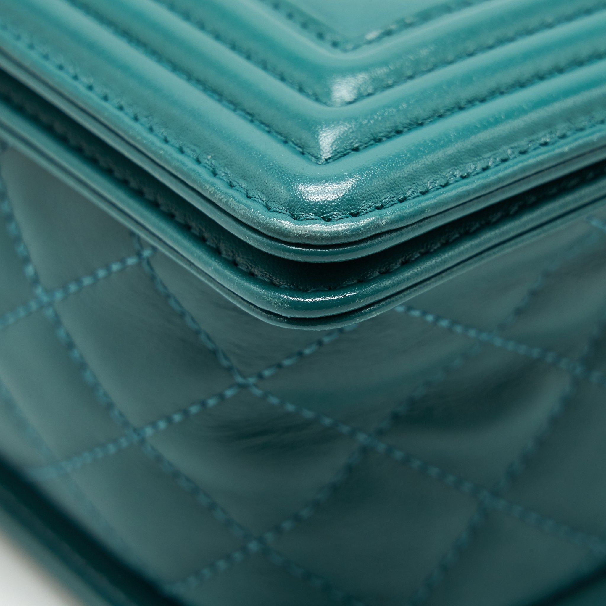 CHANEL MEDIUM BOY LAMBSKIN GREEN SHW