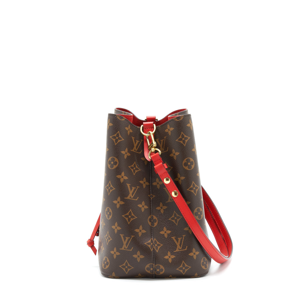 LOUIS VUITTON NEONOE MONOGRAM CANVAS GHW