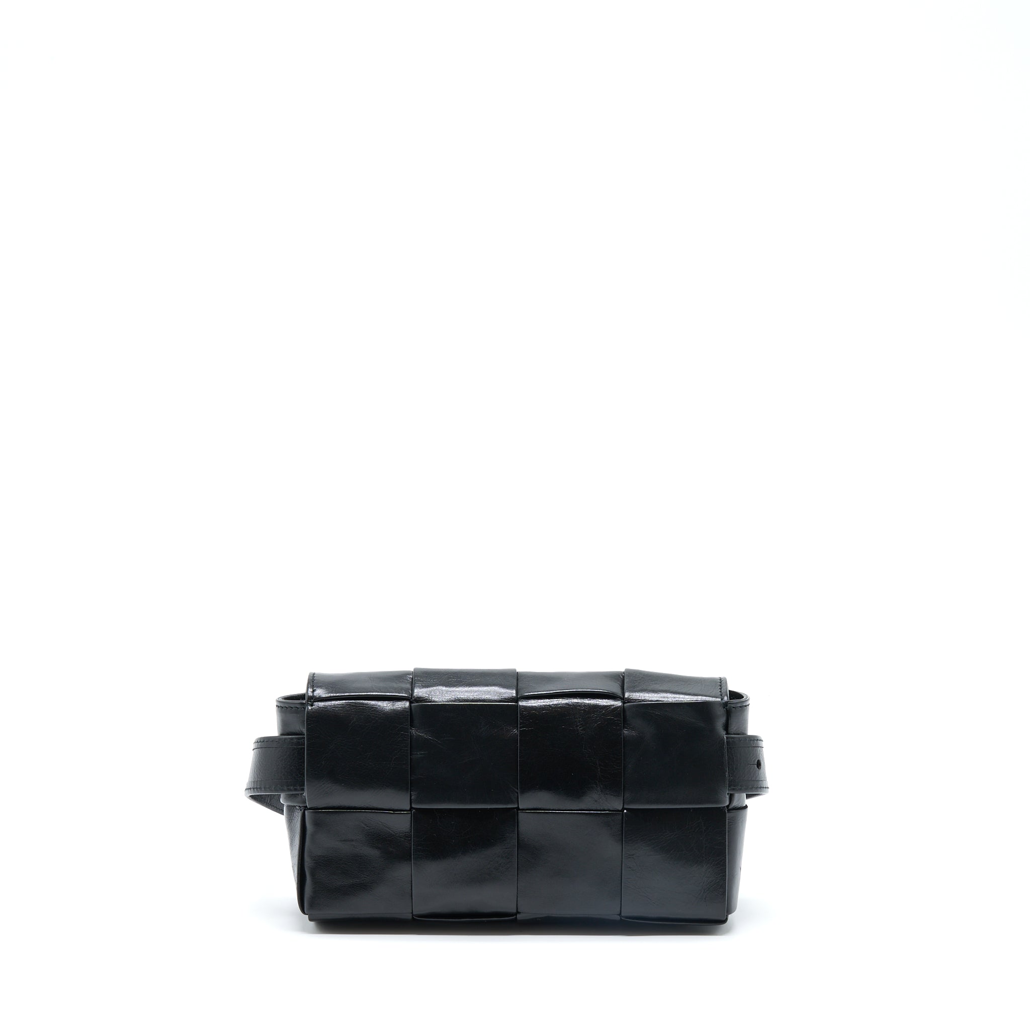 BOTTEGA VENETA CASSETTE BELT BAG CALFSKIN BLACK