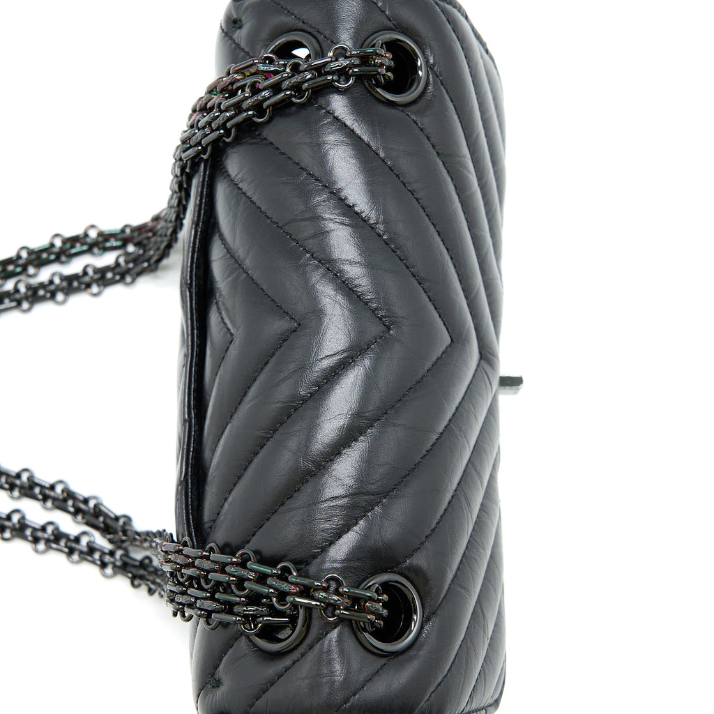 CHANEL MINI REISSUE 2.55 FLAP BAG CHEVRON AGED CALFSKIN SO BLACK