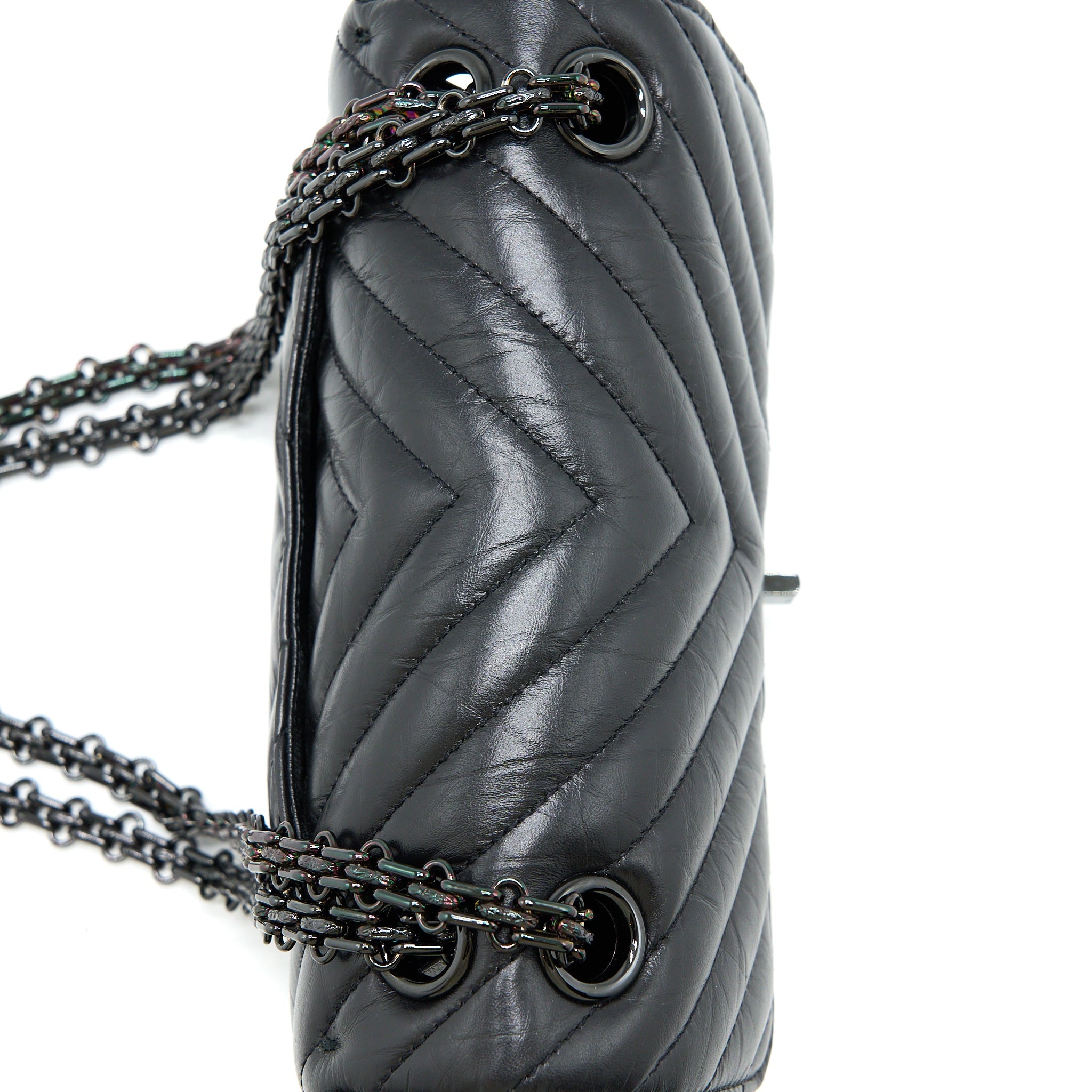 CHANEL MINI REISSUE 2.55 FLAP BAG CHEVRON AGED CALFSKIN SO BLACK