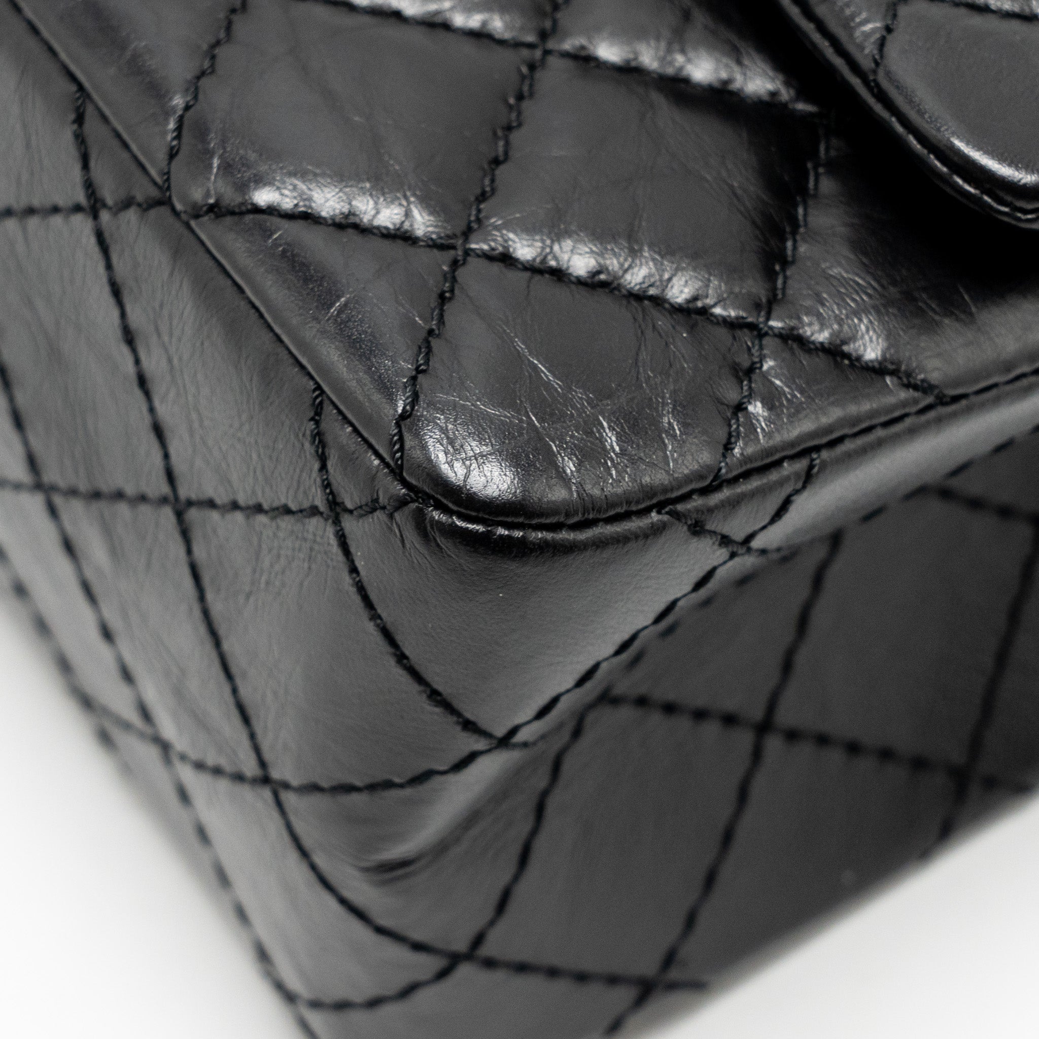CHANEL SMALL 2.55 REISSUE DOUBLE FLAP BAG AGE CALFSKIN BLACK GHW
