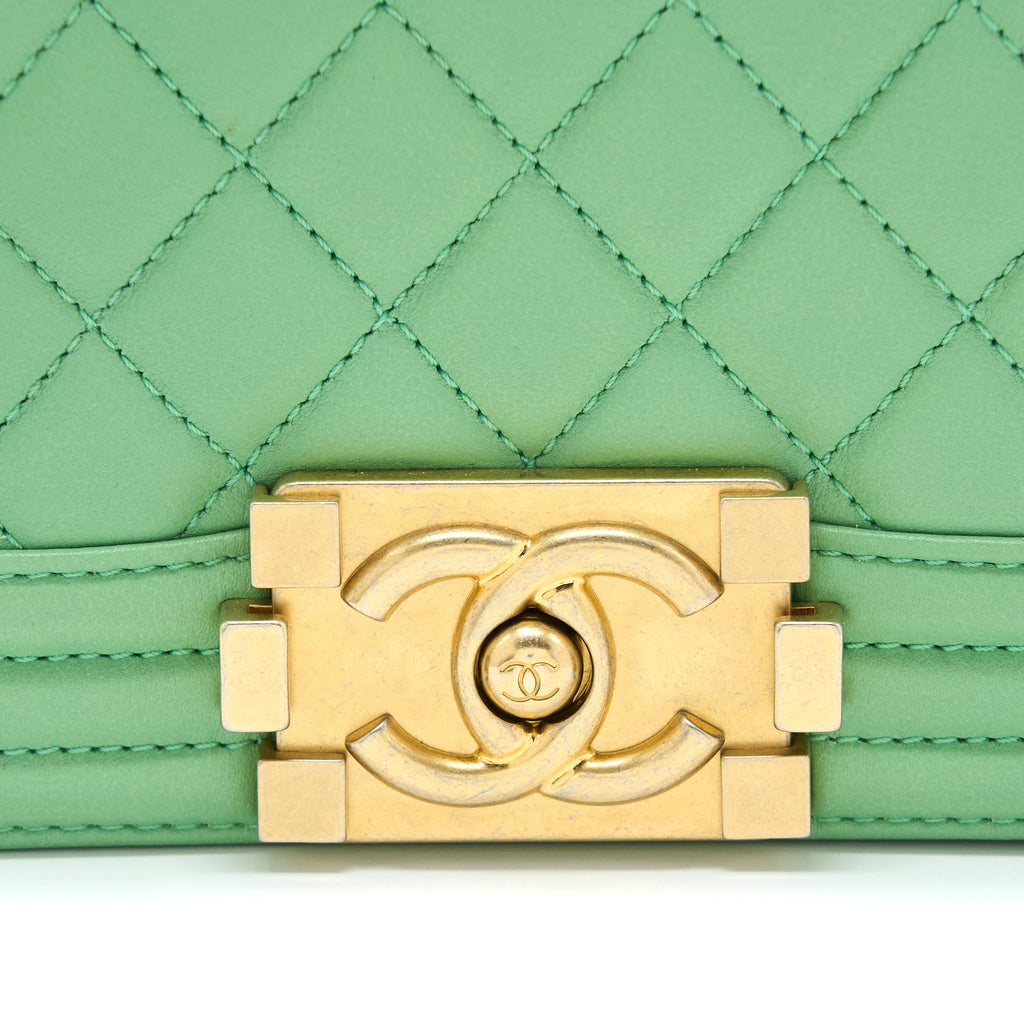 CHANEL SMALL BOY BAG CALFSKIN GREEN GHW