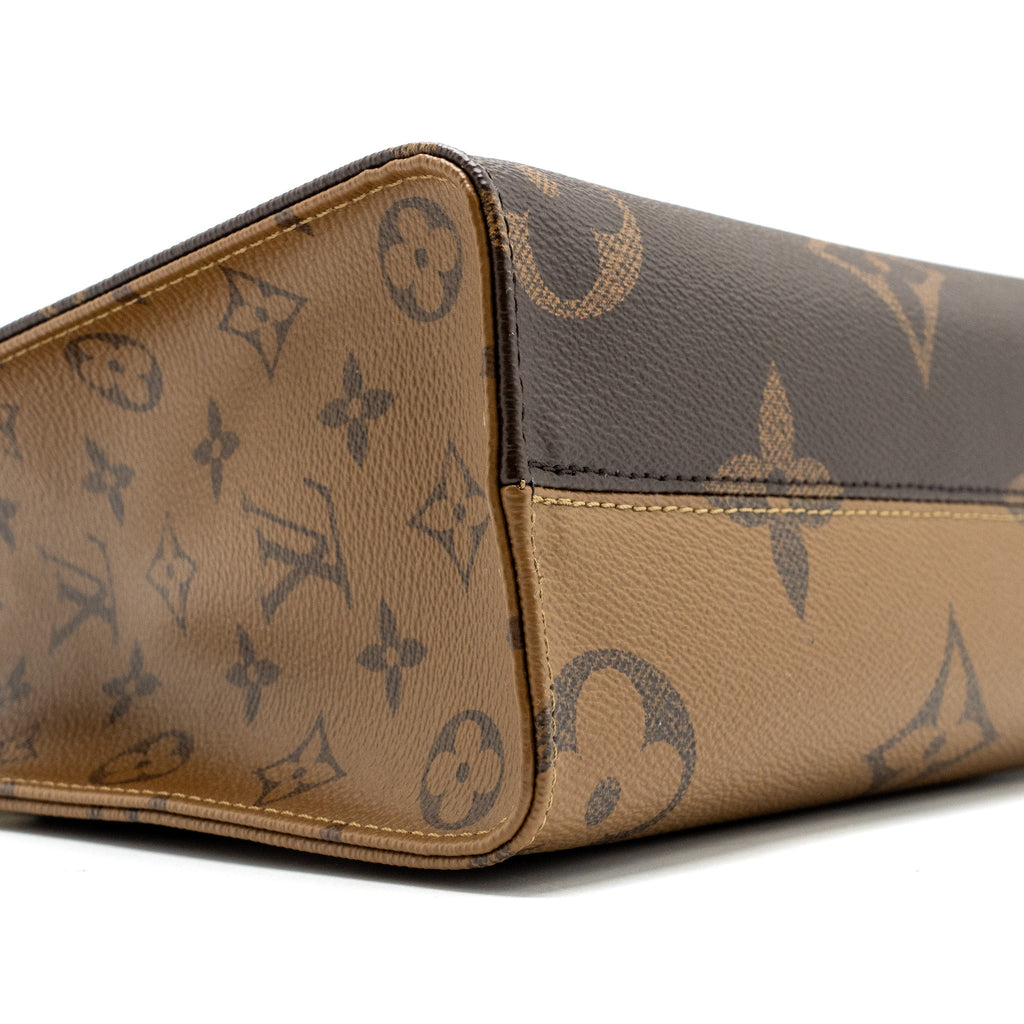 LOUIS VUITTON ONTHEGO PM MONOGRAM CANVAS GHW (NEW VERSION)
