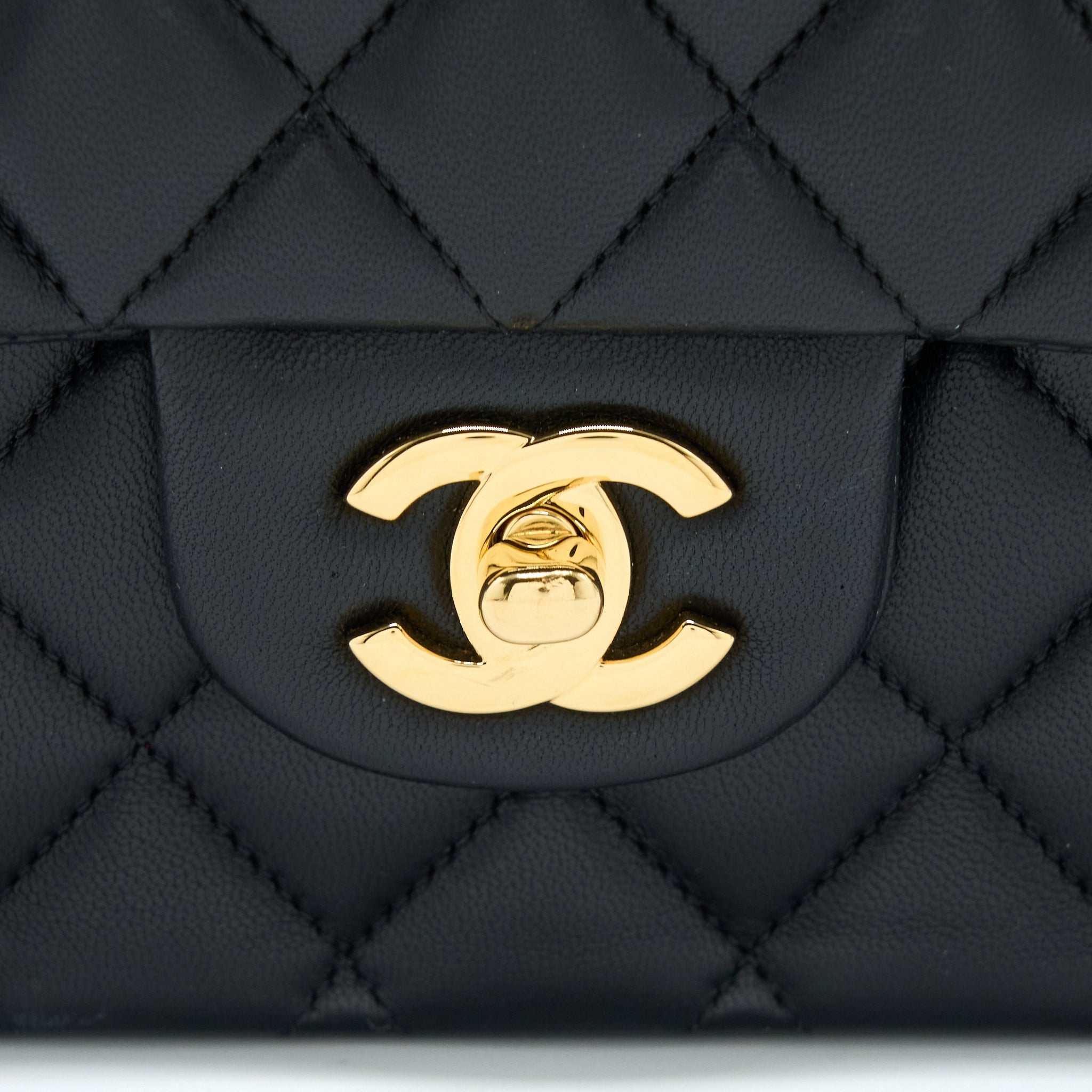 CHANEL MEDIUM CLASSIC DOUBLE FLAP BAG LAMBSKIN BLACK GHW