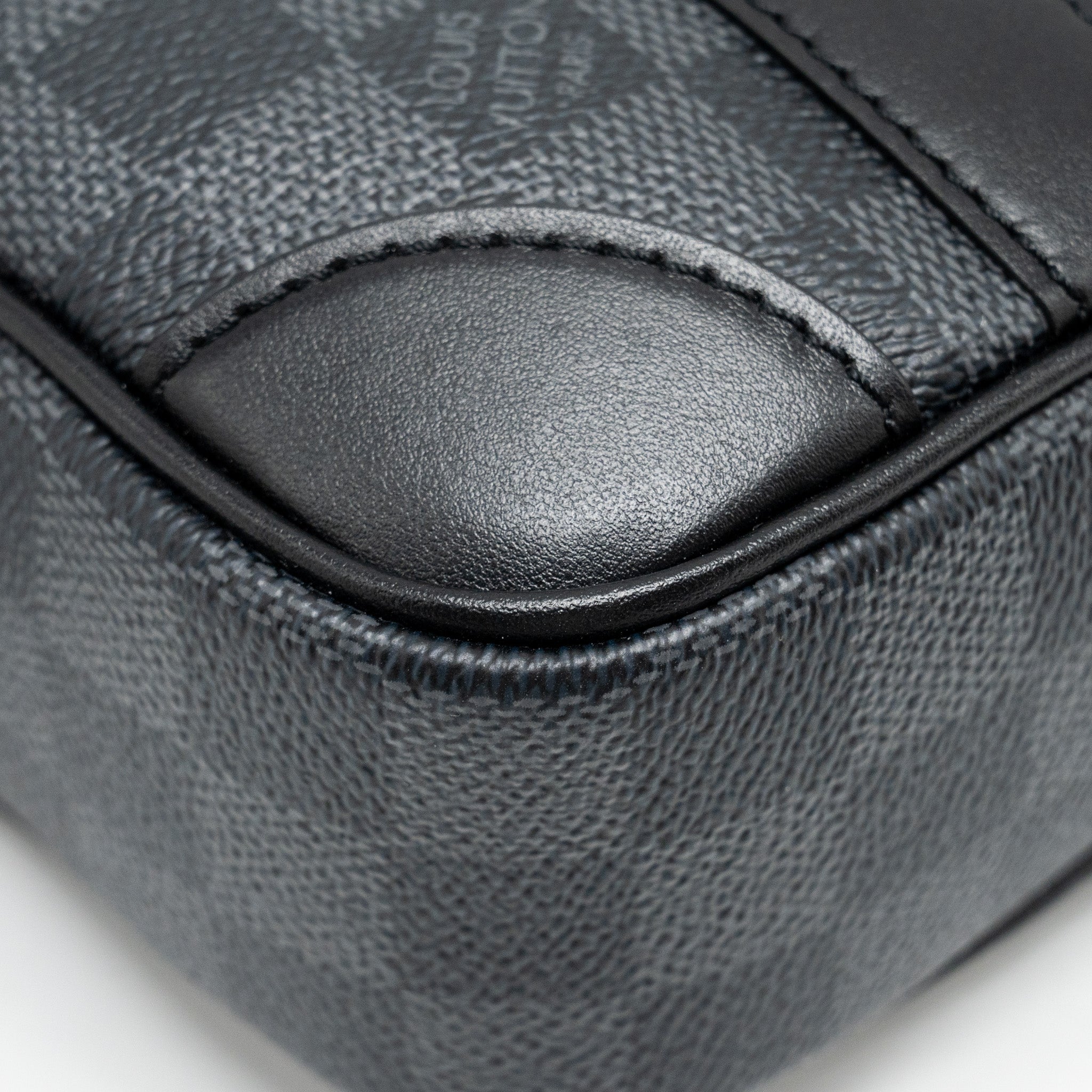 LOUIS VUITTON POCHETTE KASAI CLUTCH BAG DAMIER GRAPHITE CANVAS SO BLACK