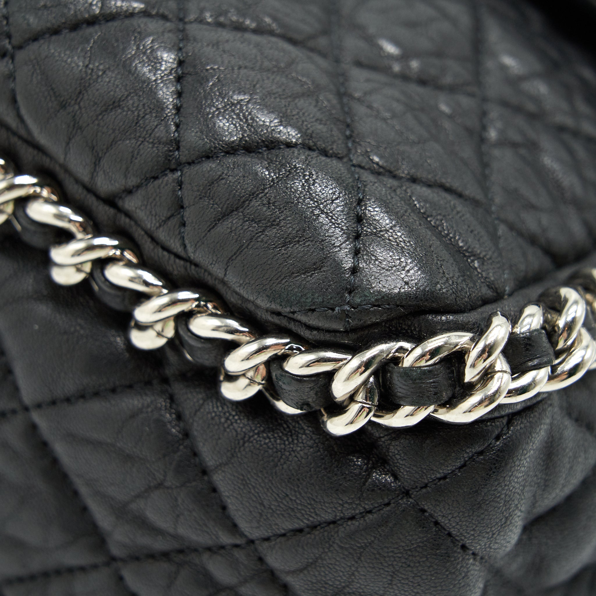 CHANEL QUILTED LEATHER WITH CHAIN SHOULDER BAG XL BLACK SHW