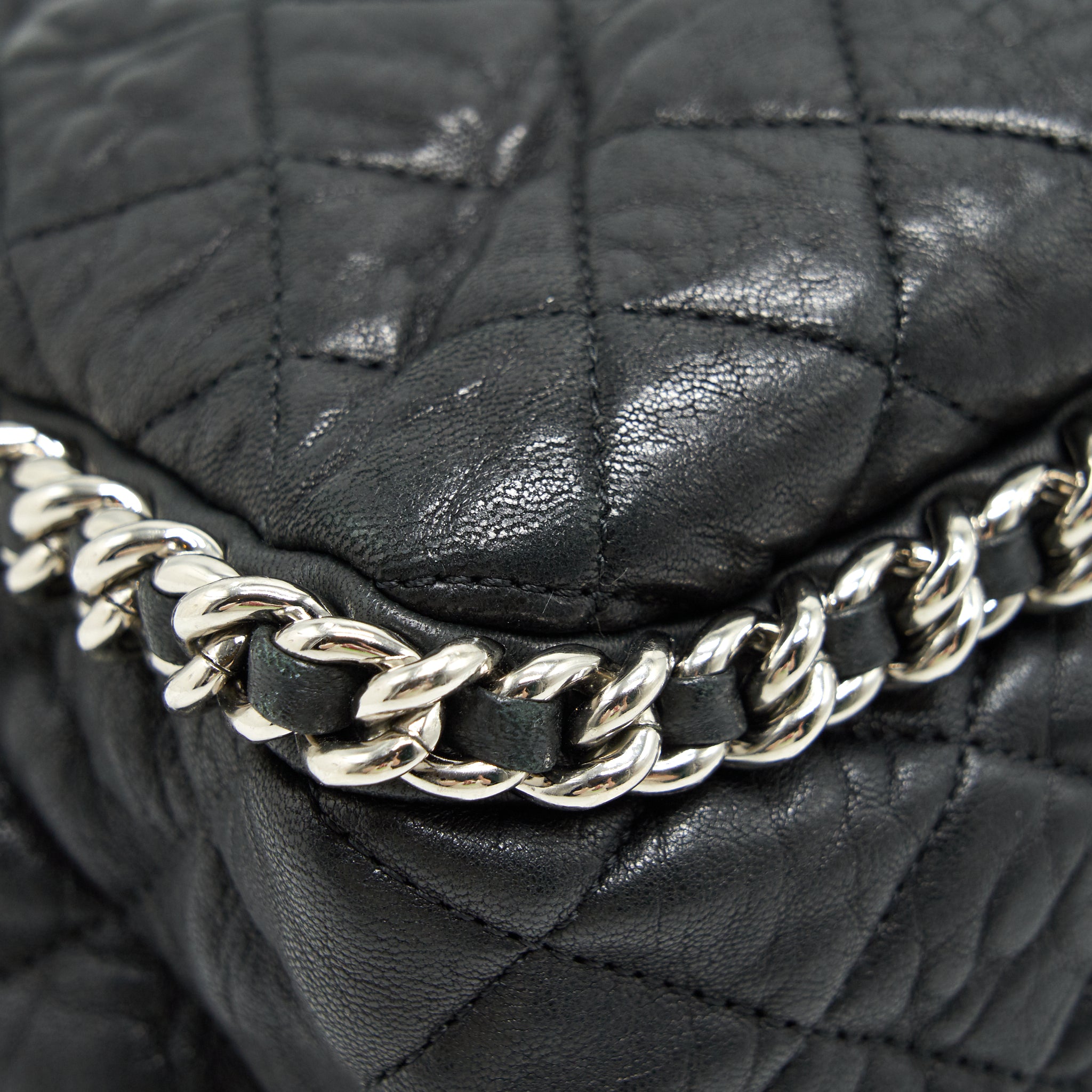 CHANEL QUILTED LEATHER WITH CHAIN SHOULDER BAG XL BLACK SHW