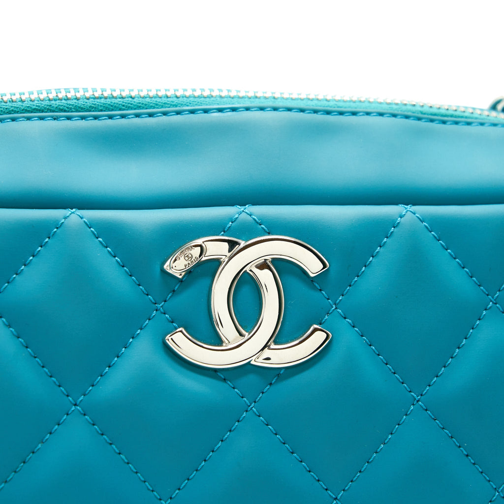 CHANEL QUILTED RUBBERIZED LAMBSKIN COCO RAIN CAMERA BAG BLUE SHW
