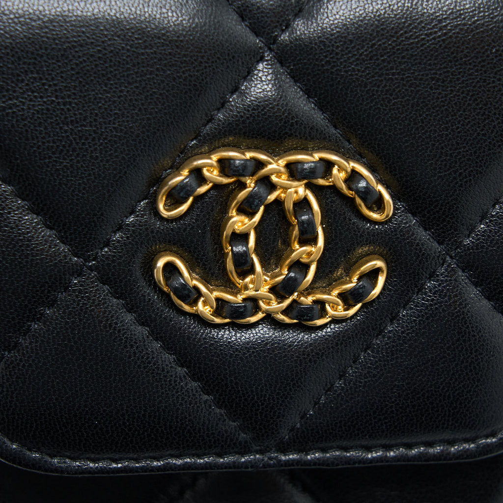 CHANEL 19 PHONE POUCH WITH CHAIN LAMBSKIN BLACK MULTICOLOUR HARDWARE