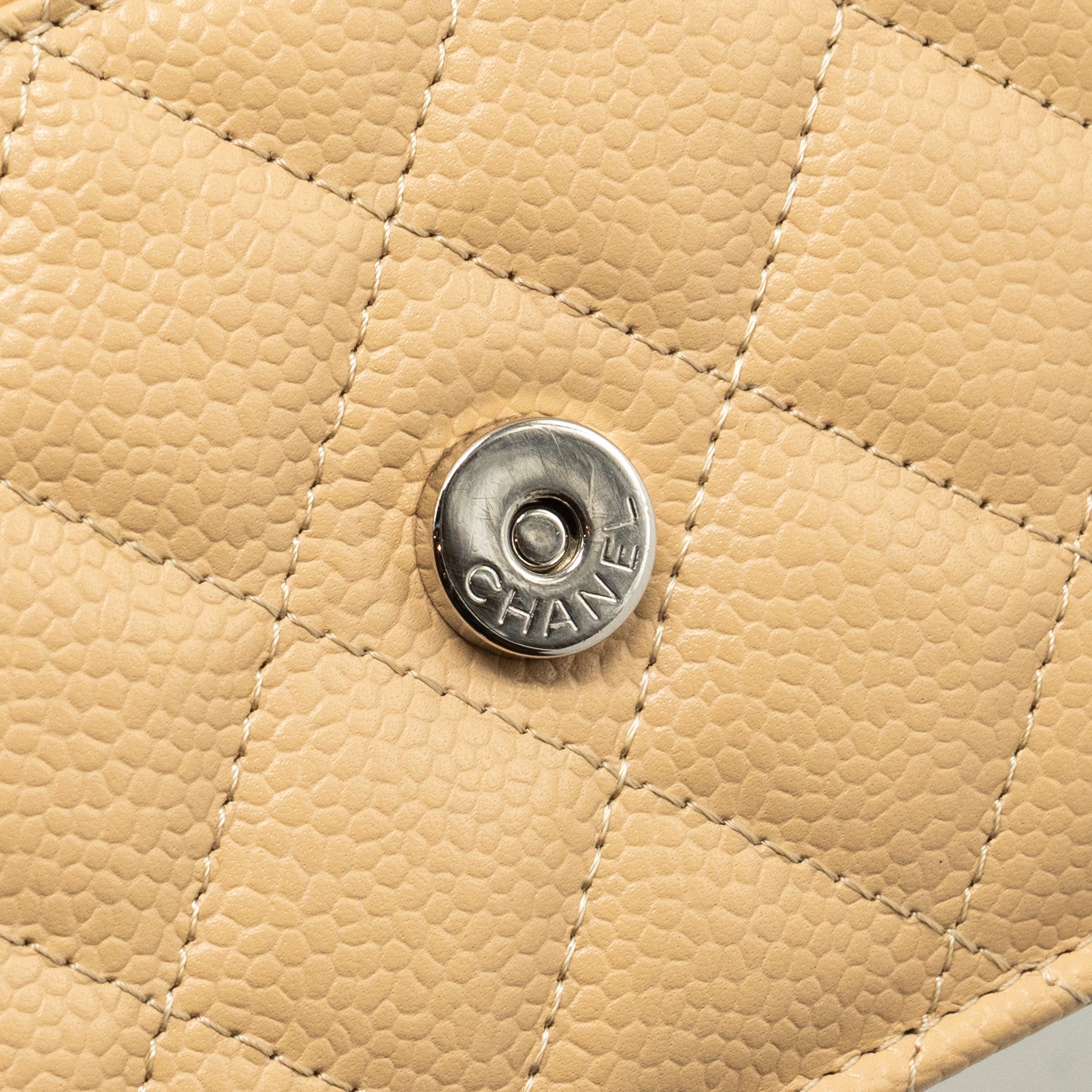 CHANEL CLASSIC WALLET ON CHAIN CAVIAR BEIGE SHW (MICROCHIP)