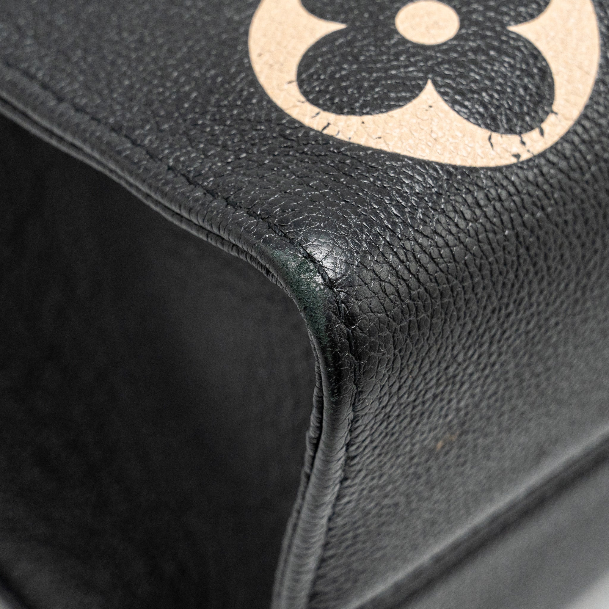 LOUIS VUITTON ONTHEGO MM BICOLOUR MONOGRAM EMPREINTE BLACK / BEIGE GHW