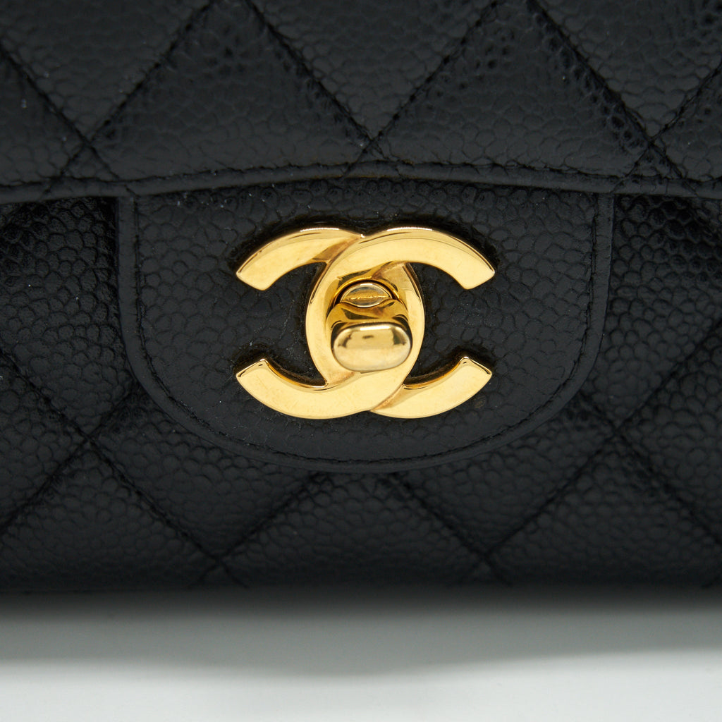 CHANEL CLASSIC DOUBLE FLAP MEDIUM 25CM CAVIAR BLACK GHW