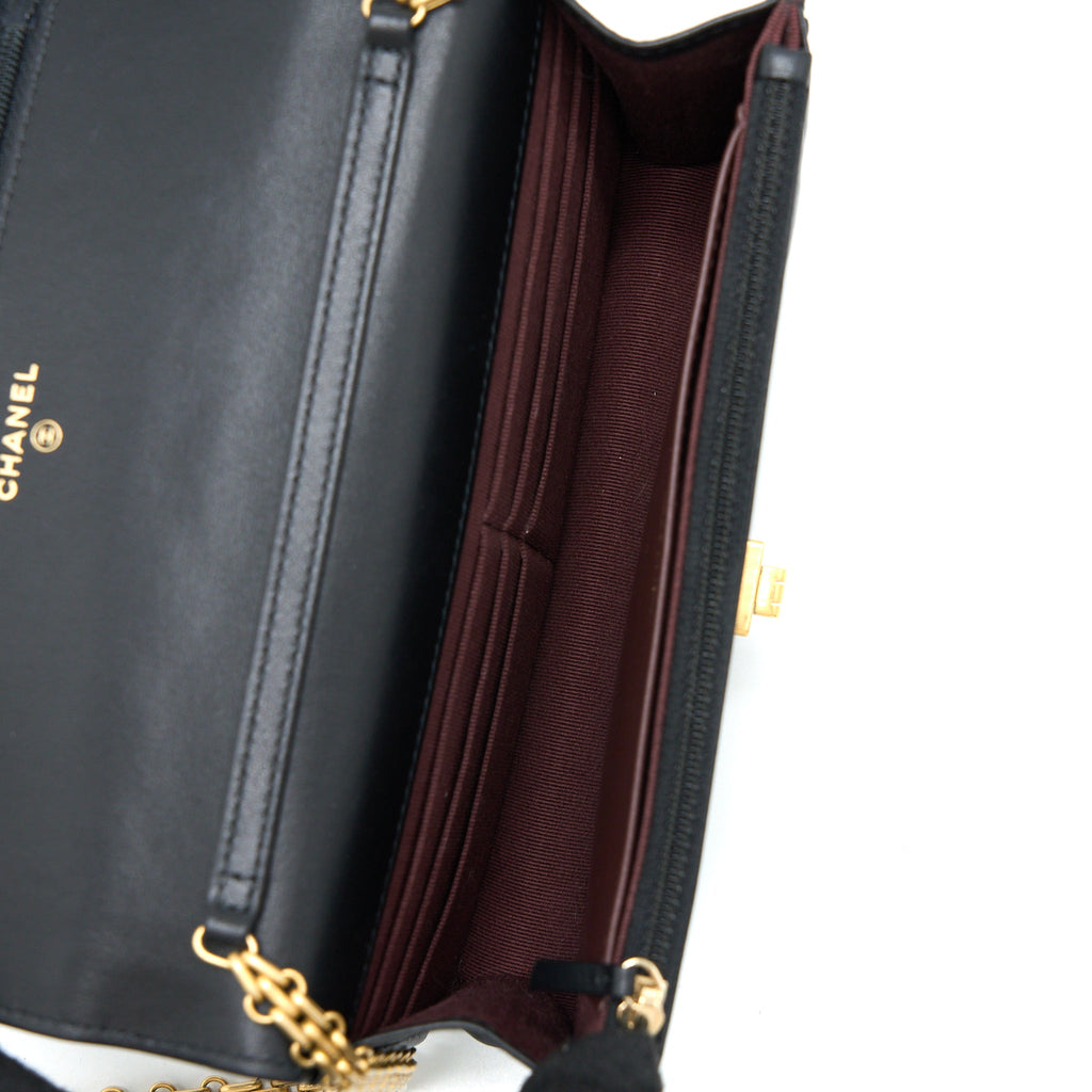 CHANEL 2.55 REISSUE WALLET ON CHAIN CHEVRON AGED CALFSKIN BLACK BRUSHED GHW (MICROCHIP)