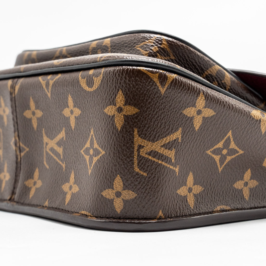 LOUIS VUITTON PASSY MONOGRAM CANVAS BLACK/GOLD HARDWARE