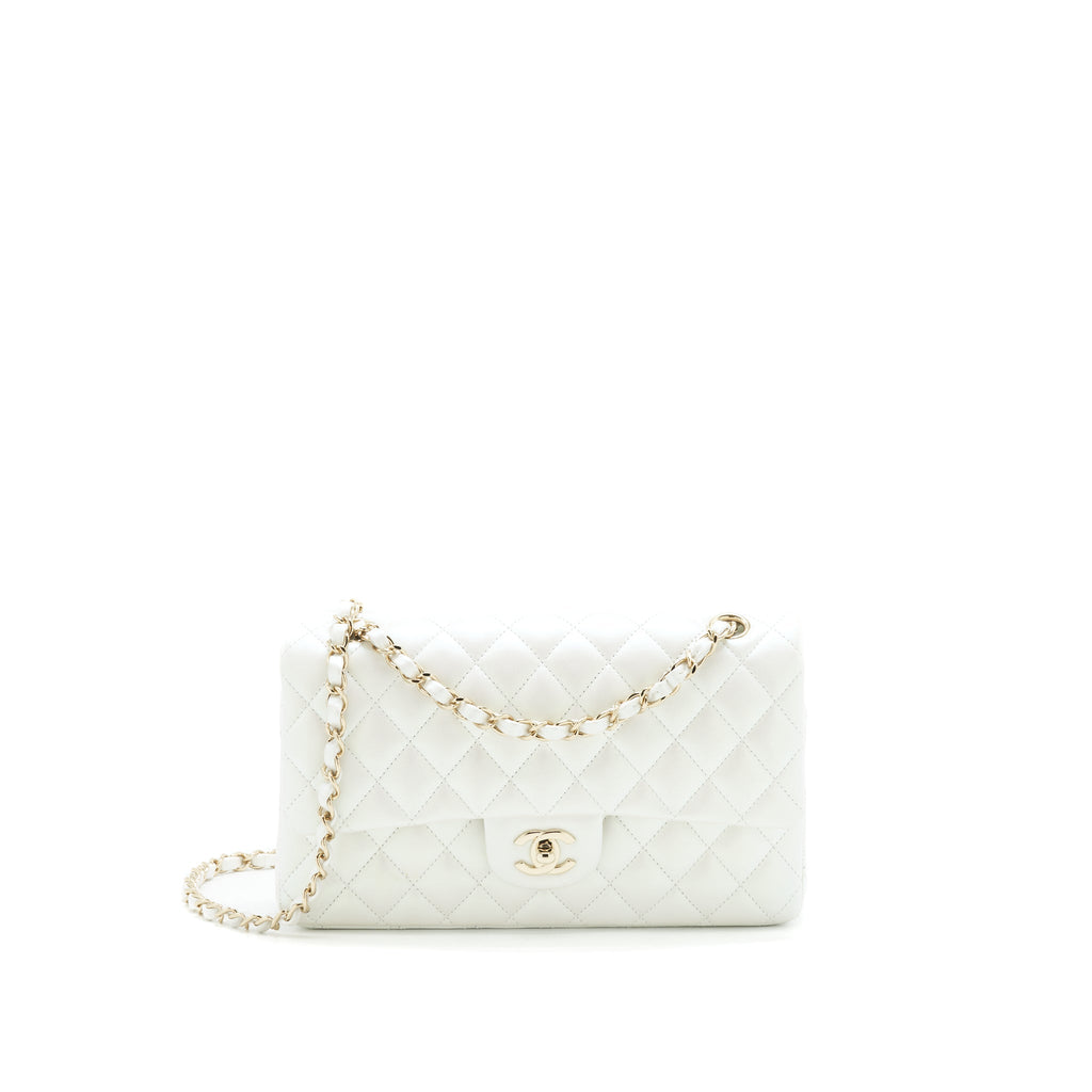 CHANEL MEDIUM S21 IRIDESCENT WHITE CLASSIC BAG