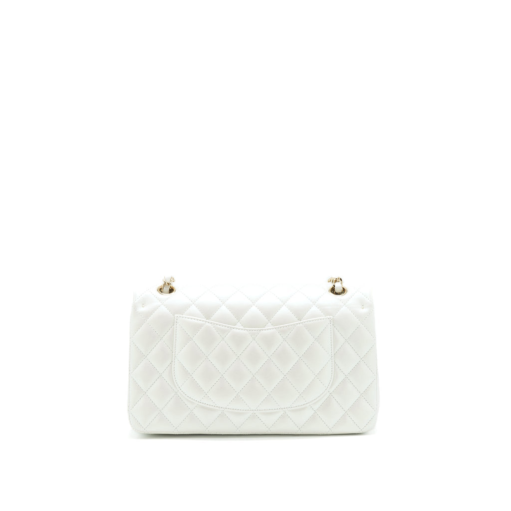 CHANEL MEDIUM S21 IRIDESCENT WHITE CLASSIC BAG