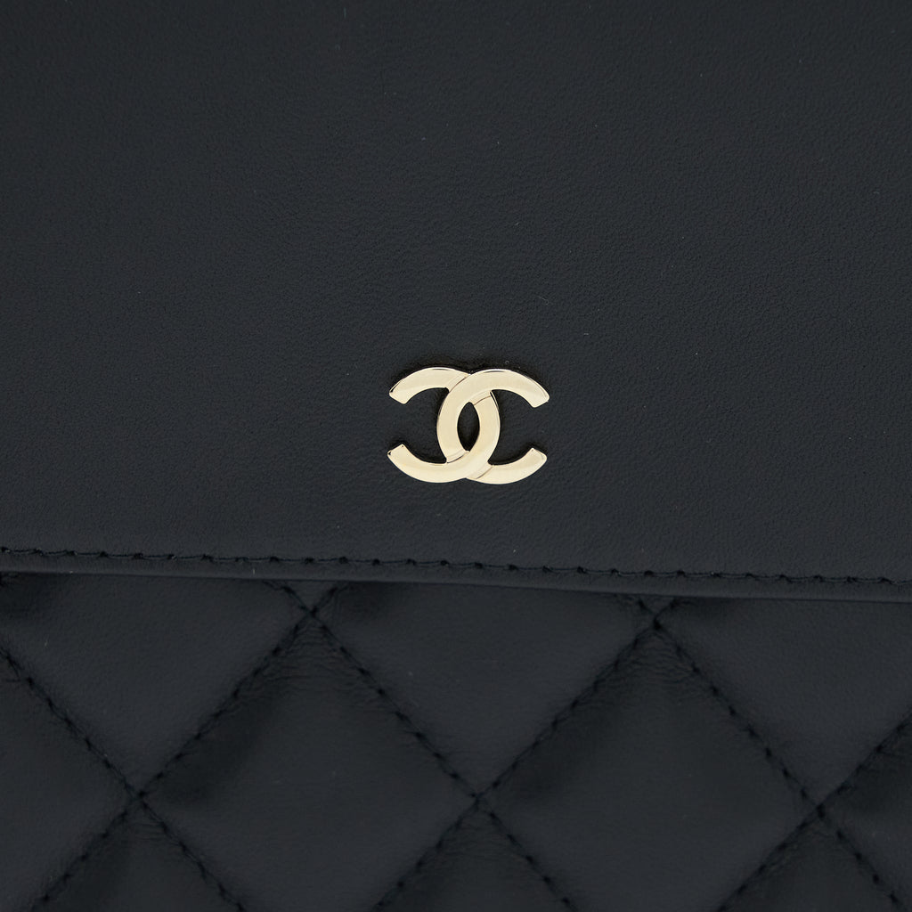 CHANEL QUILTED ZIP AND FLAP POUCH/CLUTCH LARGE MODEL LAMBSKIN BLACK LGHW