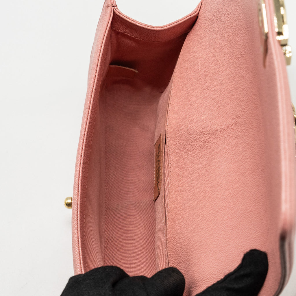 CHANEL MEDIUM BOY BAG CAVIAR PINK LGHW