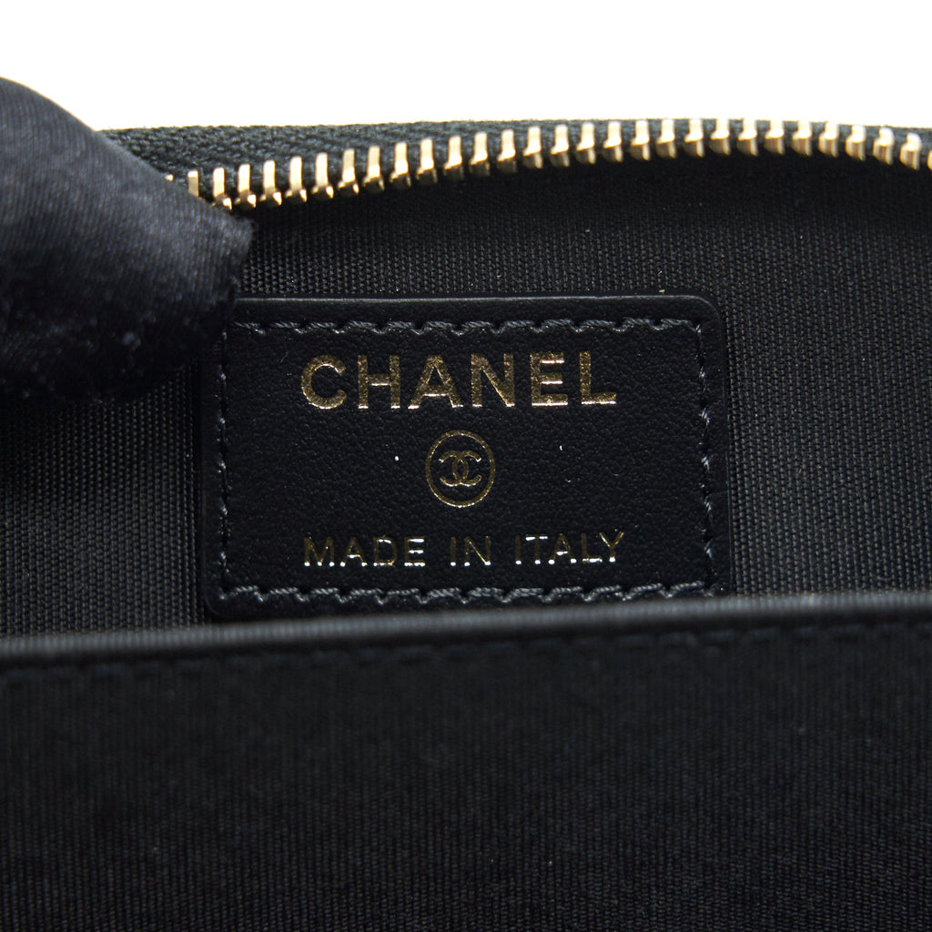 CHANEL ZIPPED COIN PURSE BRACELETS IN SHINY LAMBSKIN