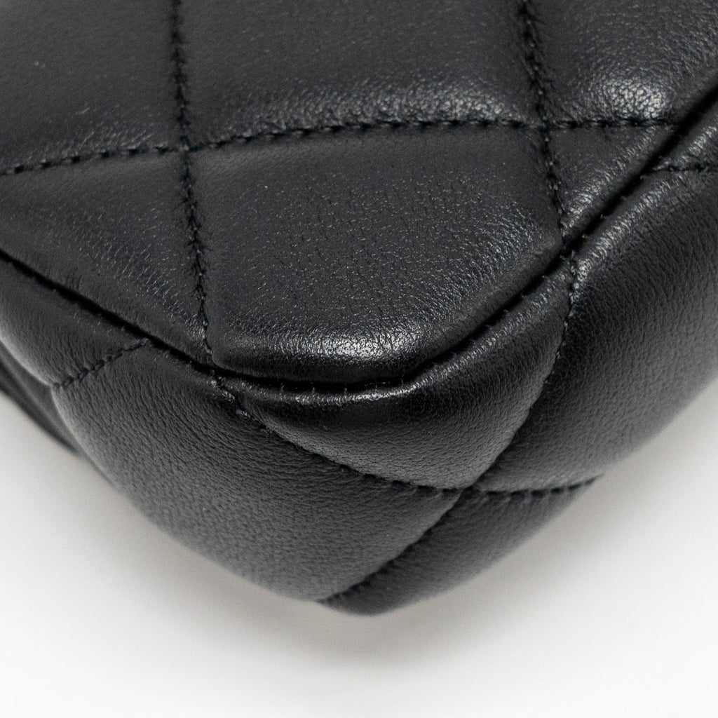 CHANEL 21A TOP HANDLE MINI FLAP CARD HOLDER WITH CHAIN LAMBSKIN BLACK GHW