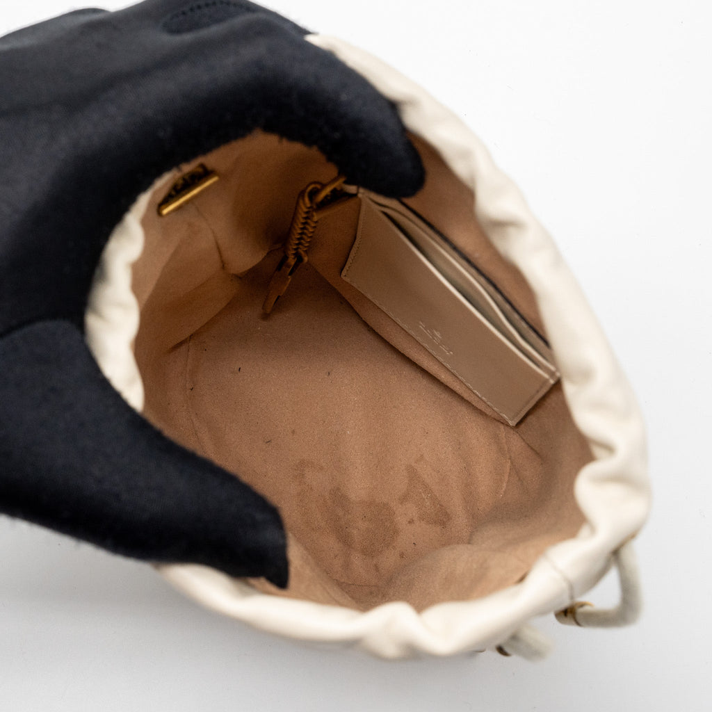 GUCCI GG MARMONT MINI BUCKET BAG CALFSKIN WHITE GHW
