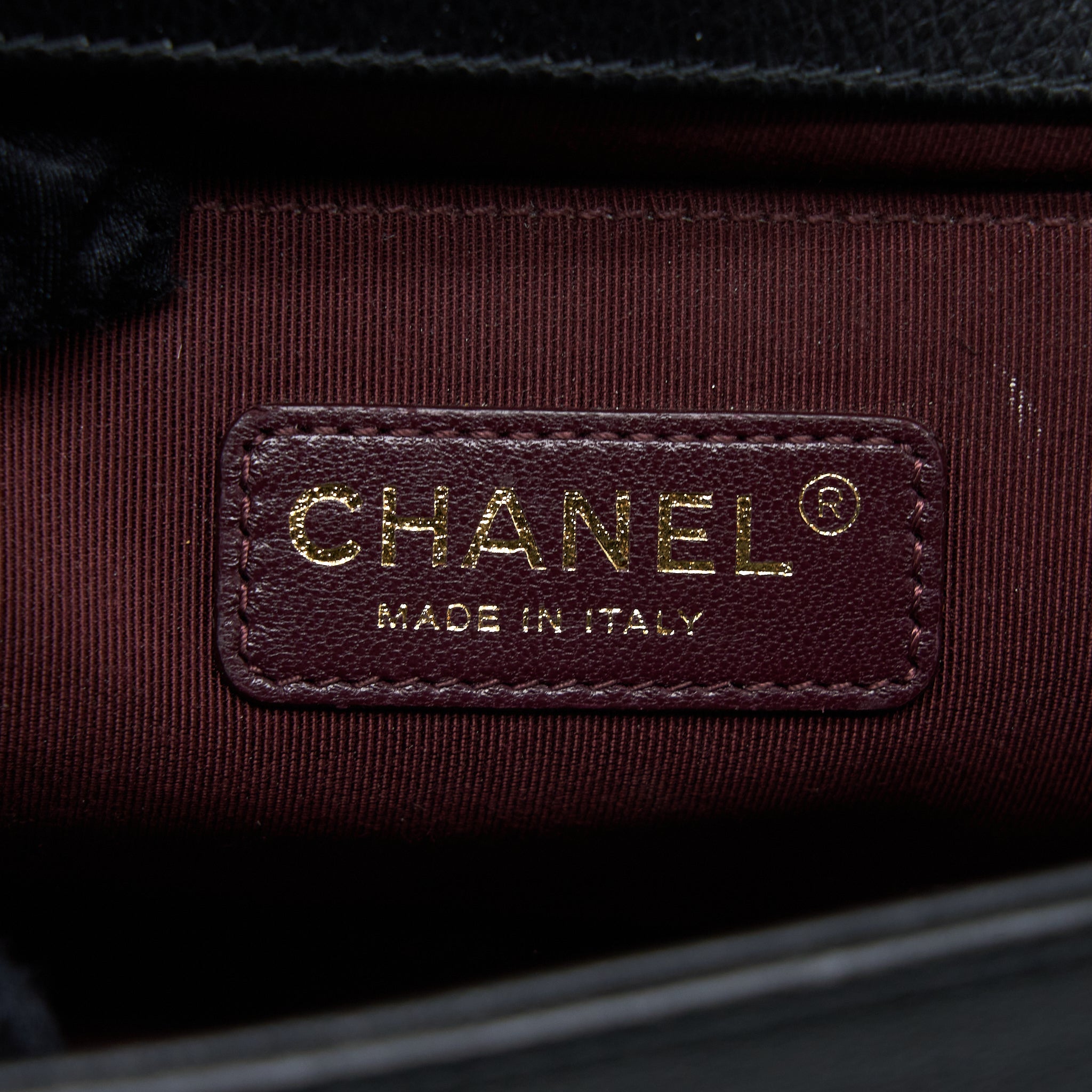 CHANEL MEDIUM BOY BAG GOATHAIR/CALFSKIN BLACK GHW