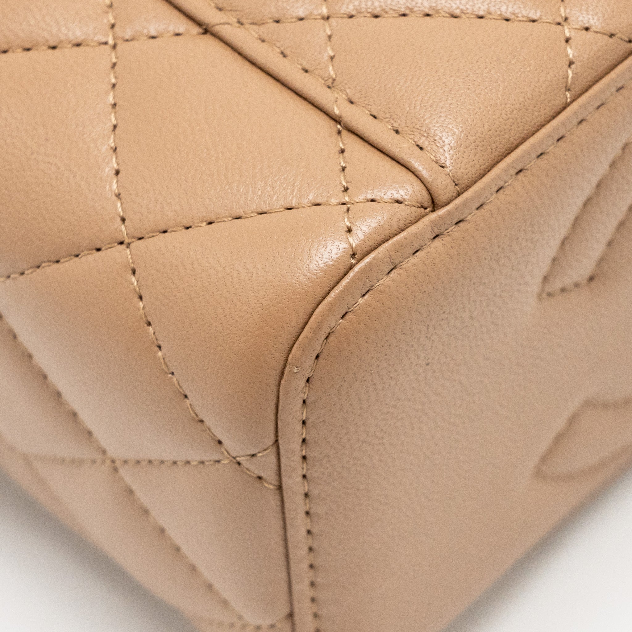 CHANEL TOP HANDLE LONG VANITY WITH CHAIN LAMBSKIN DARK BEIGE GHW (MICROCHIP)