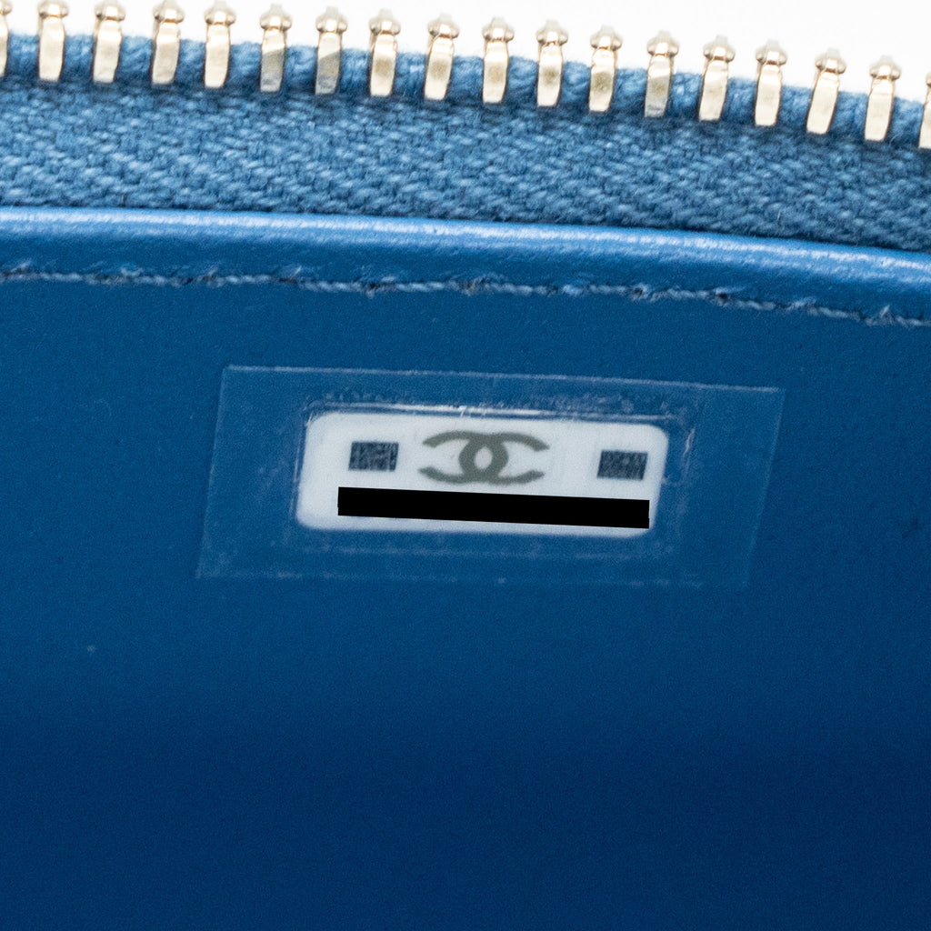 CHANEL COCO LOVE LONG VANITY CASE DENIM CAMELIA BLUE SHW (MICROCHIP)