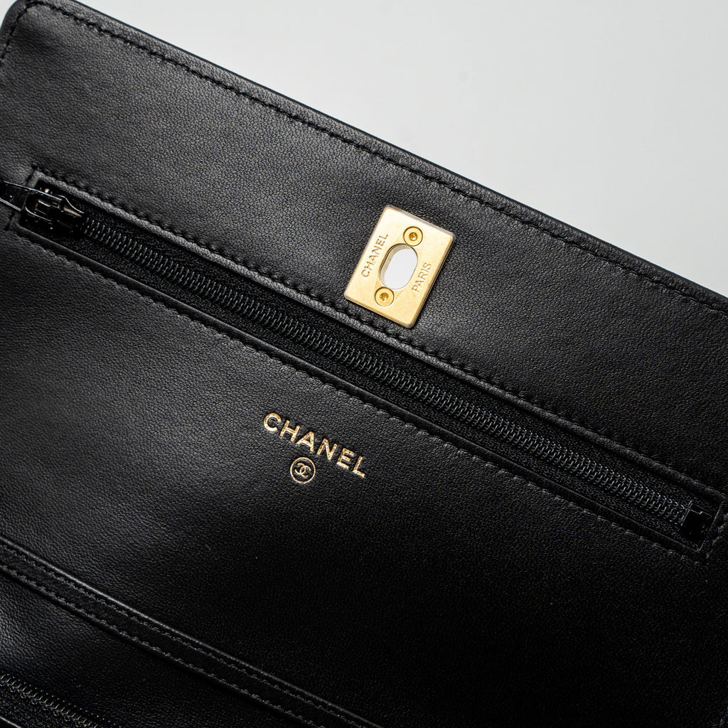 CHANEL PEARL CRUSH WALLET ON CHAIN LAMBSKIN BLACK GHW (MICROCHIP)