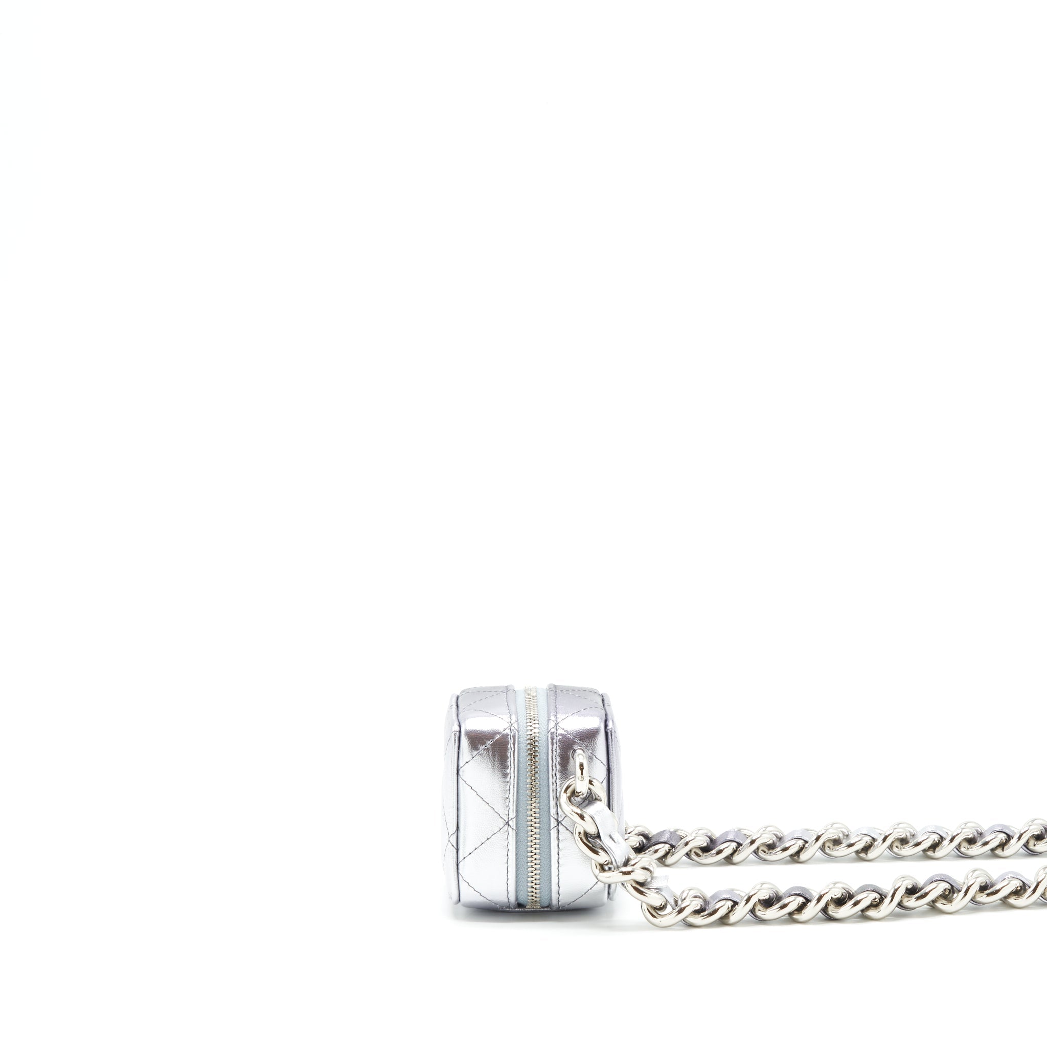 CHANEL MINI VANITY WITH GIANT CHAIN SILVER SHW