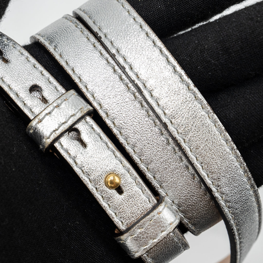 GUCCI GG MARMONT CAMERA BAG WITH PEARL LEATHER SILVER GHW