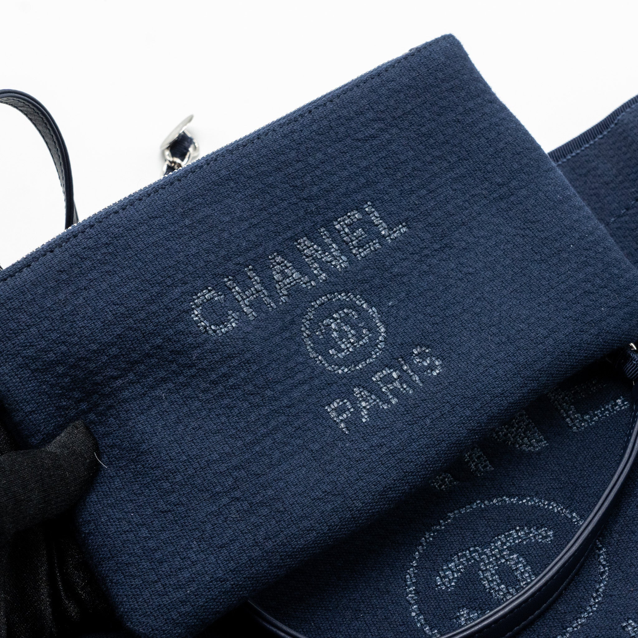 CHANEL DEAUVILLE TOTE BAG CANVAS NAVY SHW(MICROCHIP)