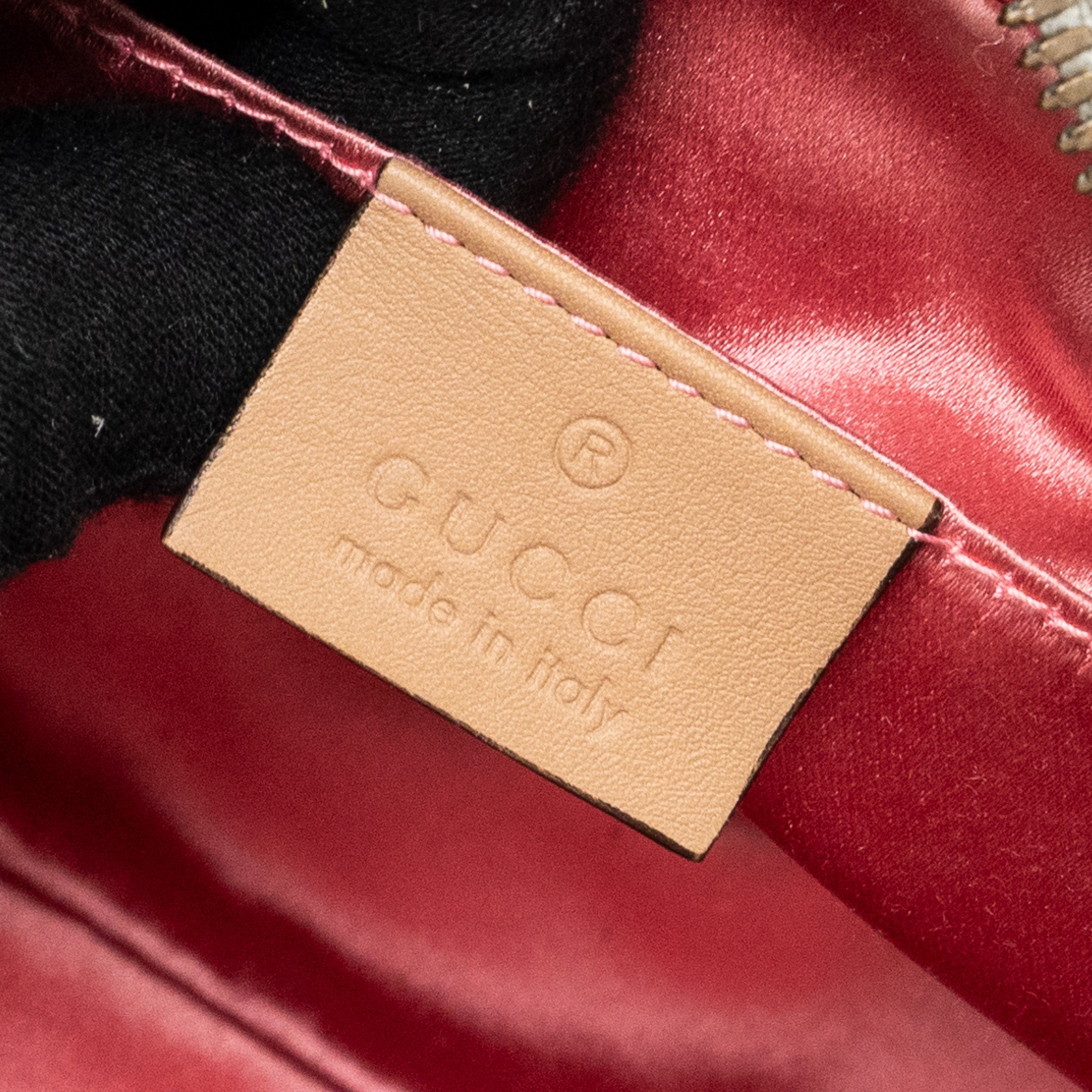 GUCCI GG MARMONT CAMERA BAG WITH PEARL LEATHER SILVER GHW