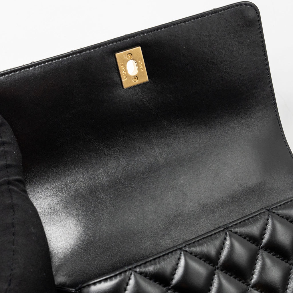 CHANEL DETAILED METAL HANDLE SMALL COCO HANDLE FLAP BAG CALFSKIN BLACK GHW (MICROCHIP)
