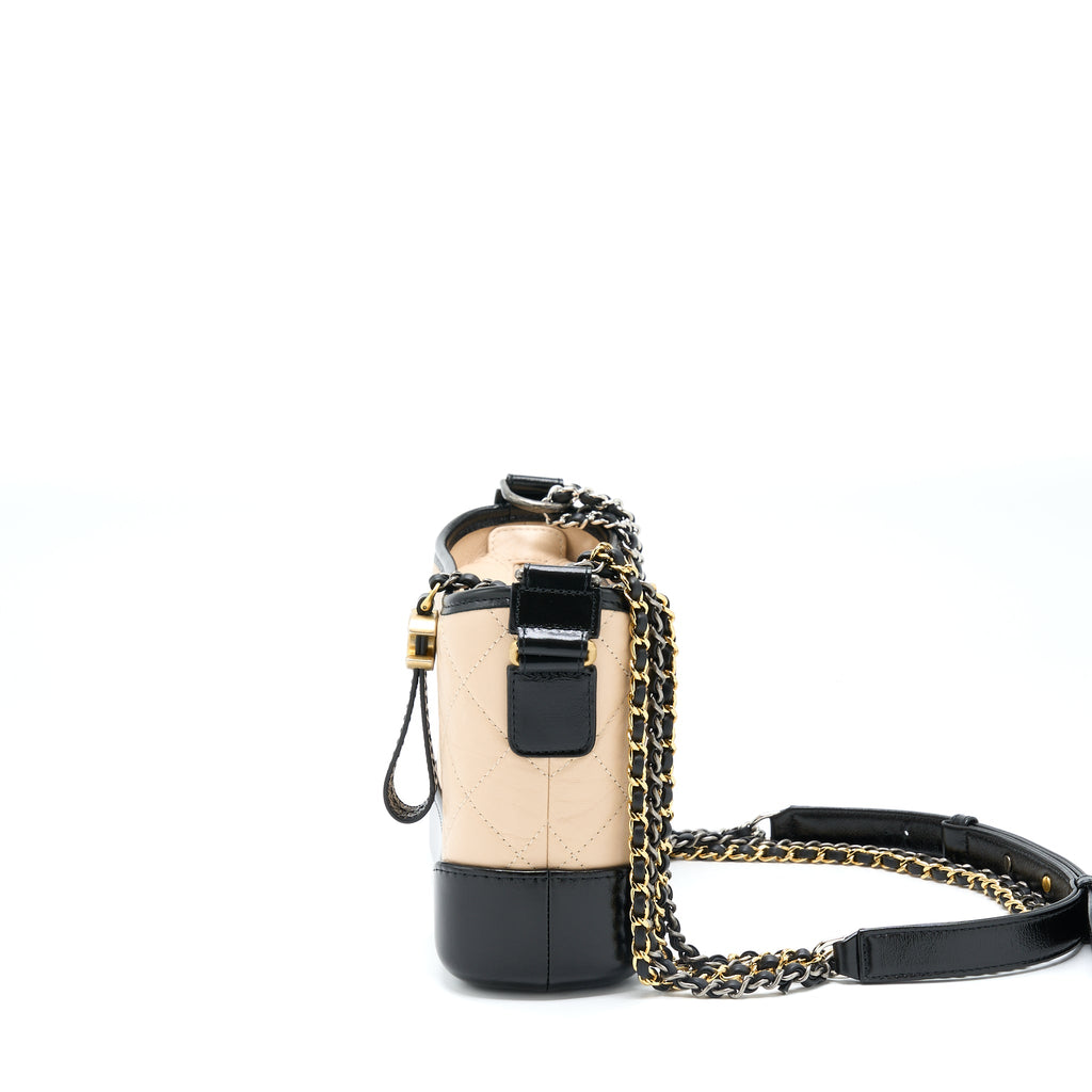 CHANEL SMALL GABRIELLE HOBO BAG AGED CALFSKIN LIGHT BEIGE/BLACK MULTICOLOUR HARDWARE