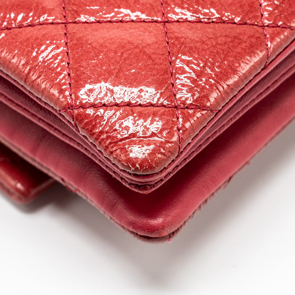 CHANEL SEASONAL FLAP BAG PATENT GOATSKIN/LAMBSKIN RED GHW