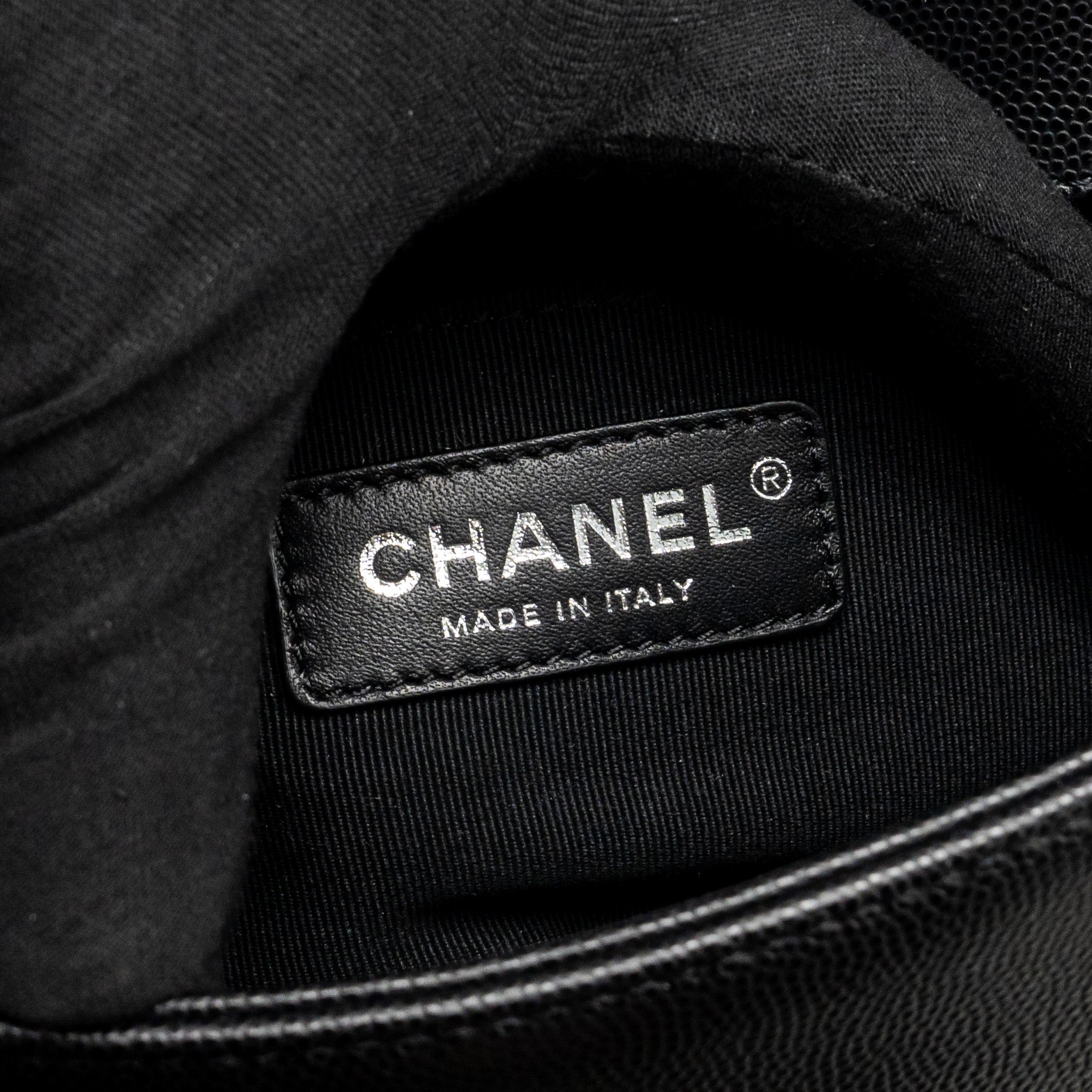 CHANEL SMALL BOY BAG CAVIAR BLACK SHW (MICROCHIP)